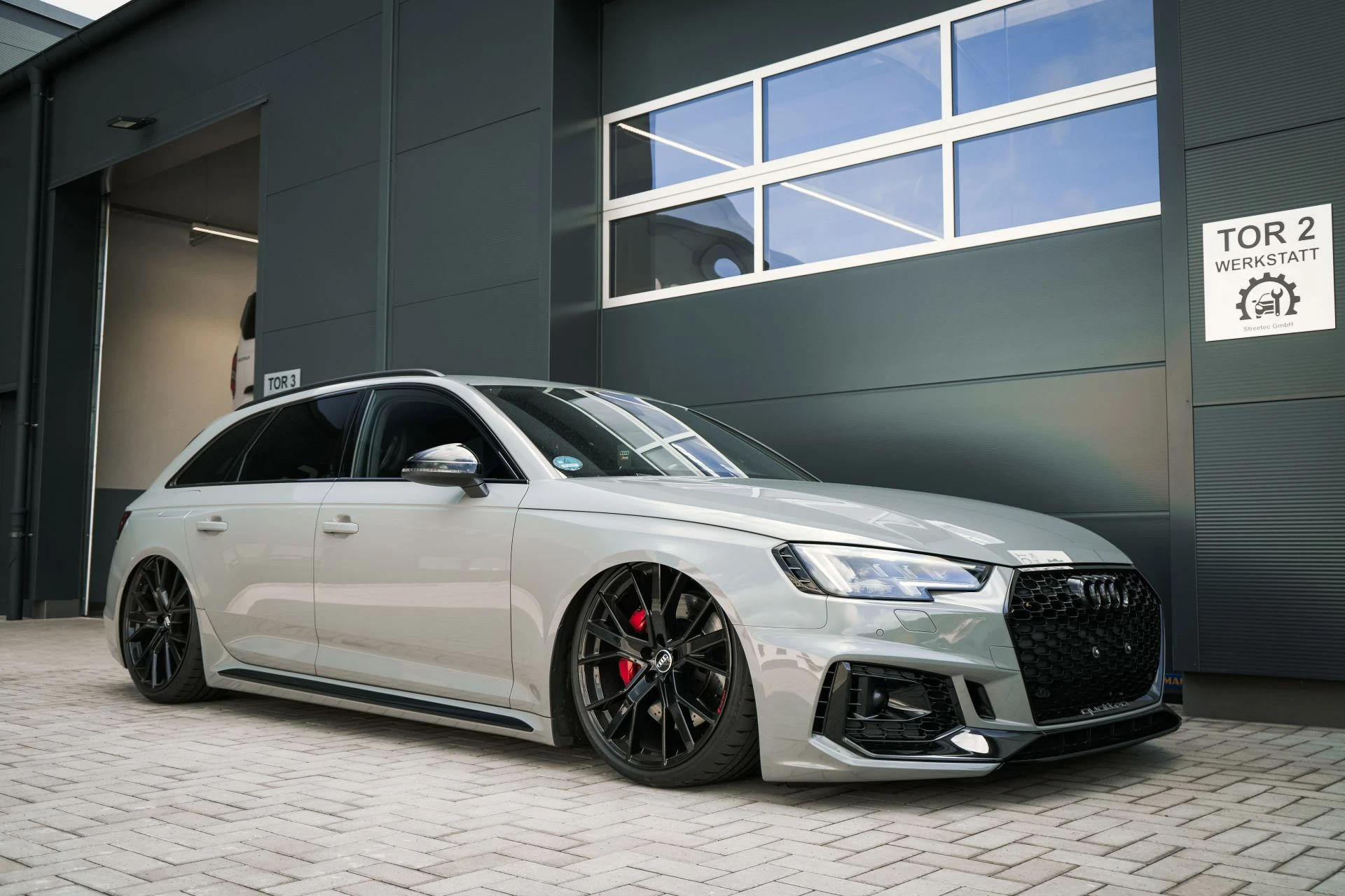 Audi RS4 B9 - Projekt Bild