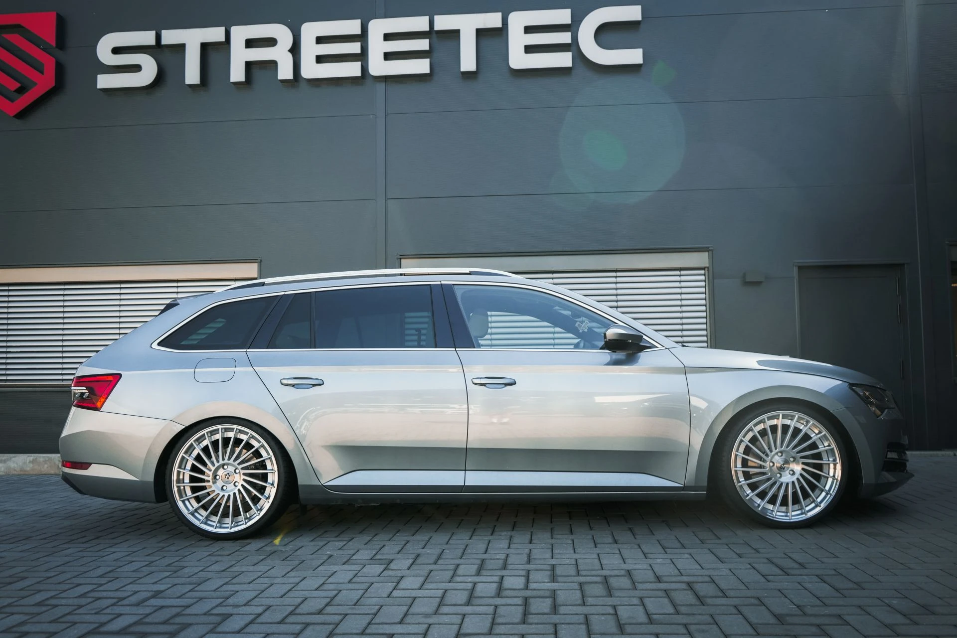 Skoda Superb Combi 3Y - Projekt Bild