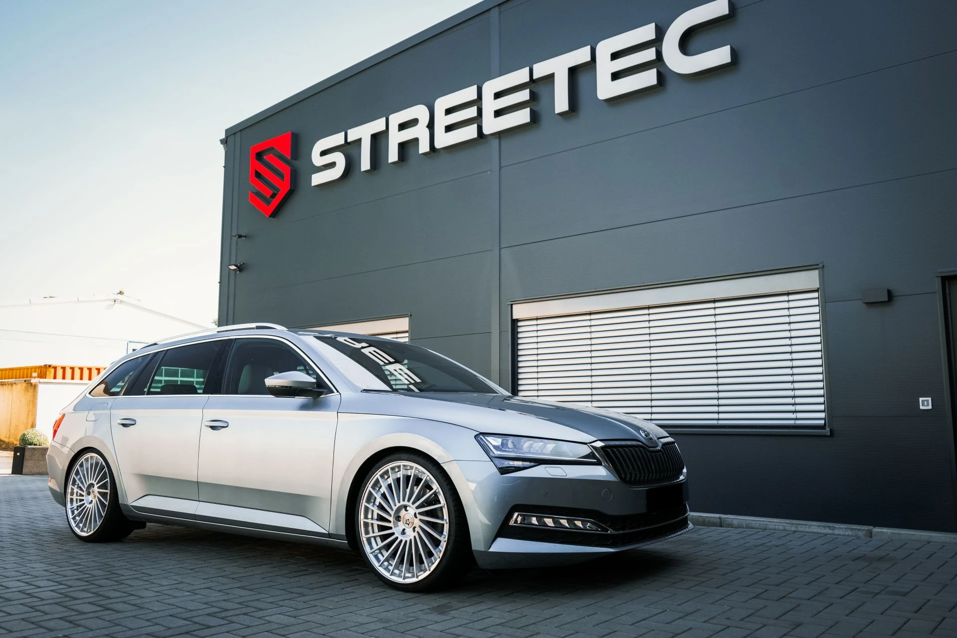 Skoda Superb Combi 3Y - Projekt Bild