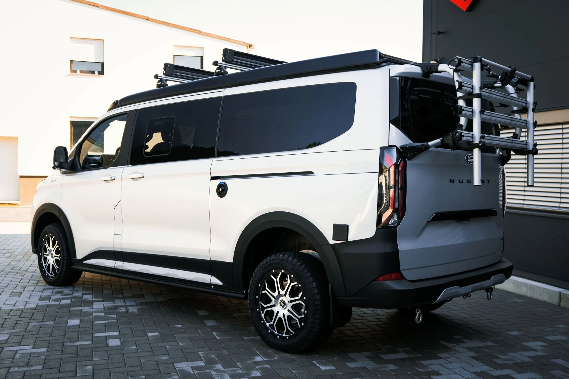 Ford Transit V710 Nugget silver - Projekt Bild