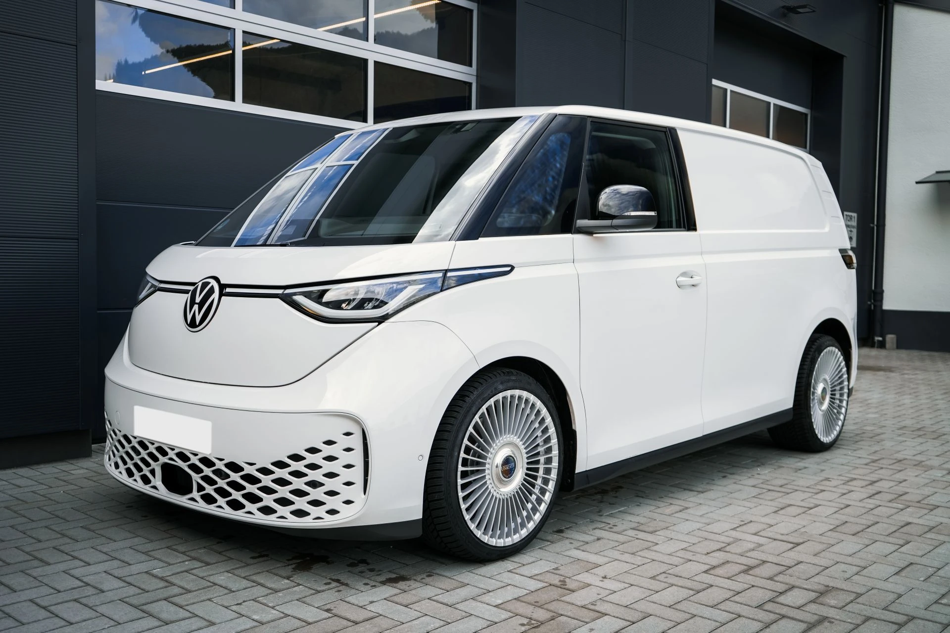 VW ID. Buzz White 21" - Projekt Bild