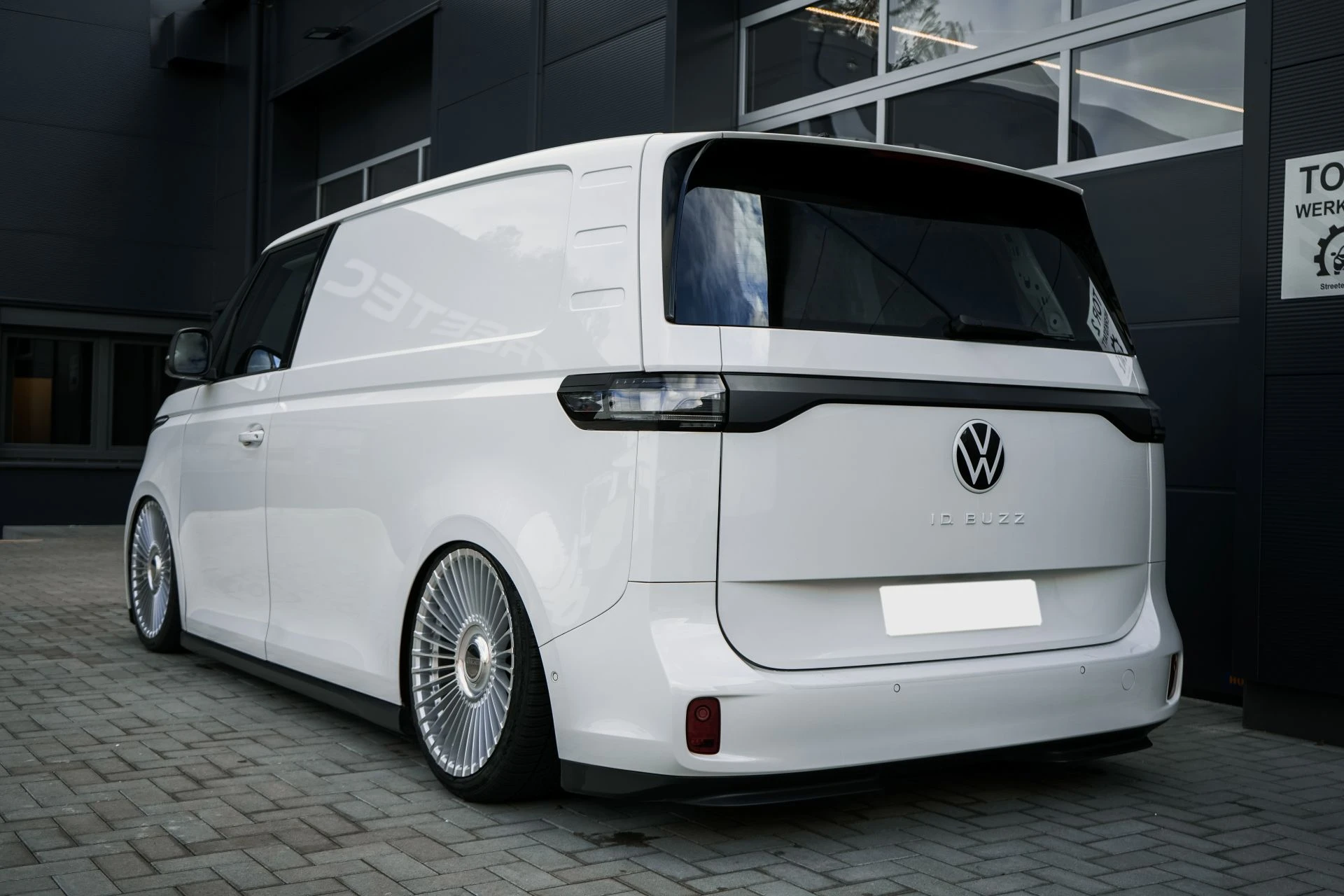 VW ID. Buzz White 21" - Projekt Bild