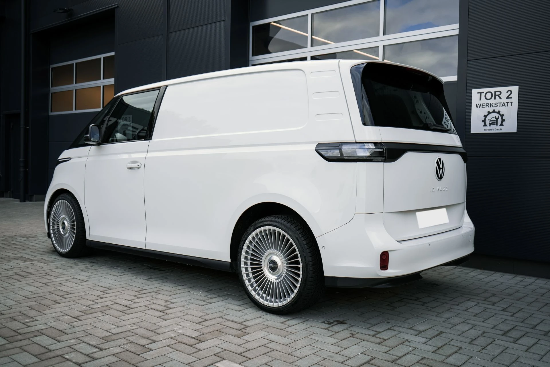 VW ID. Buzz White 21" - Projekt Bild