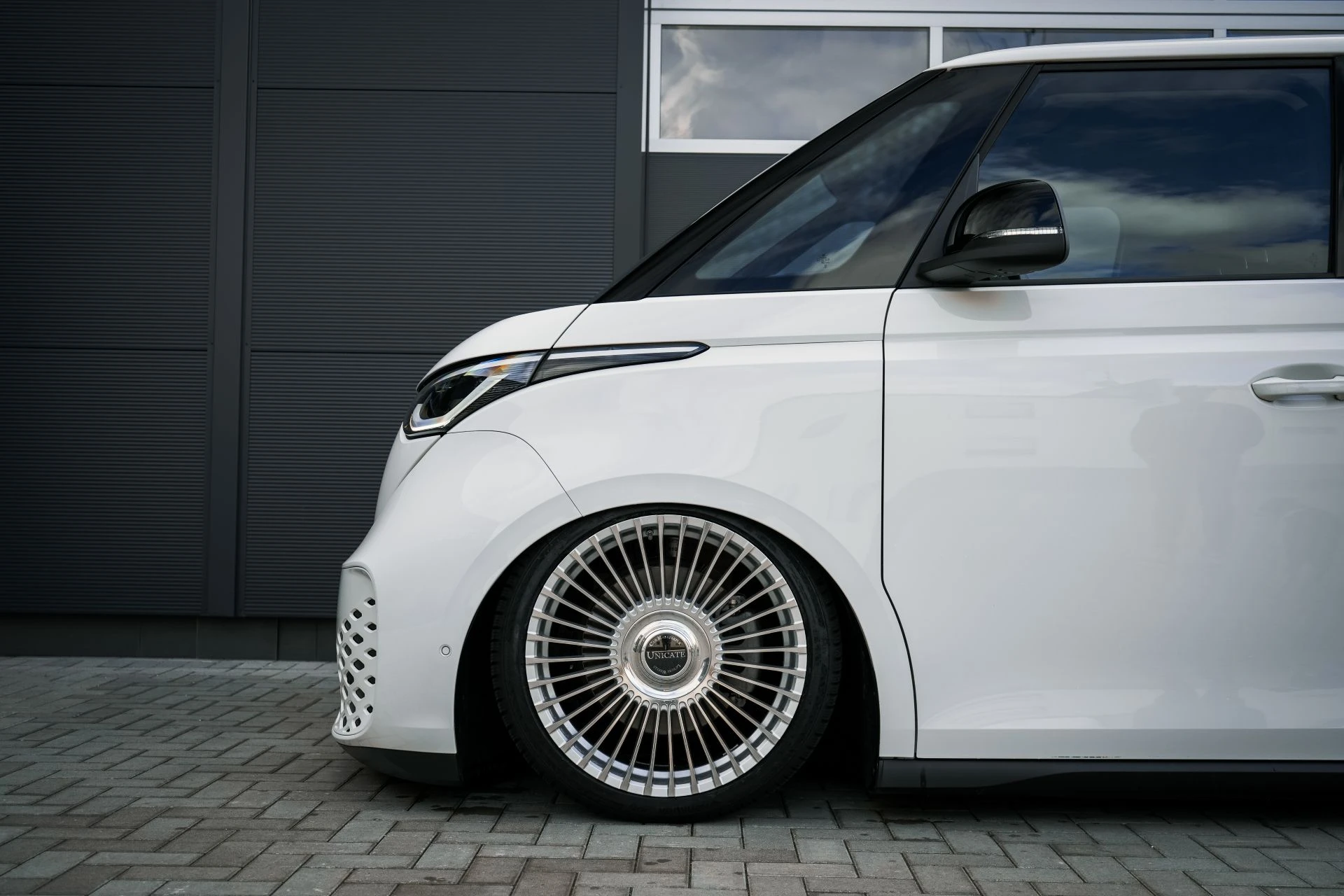 VW ID. Buzz White 21" - Projekt Bild