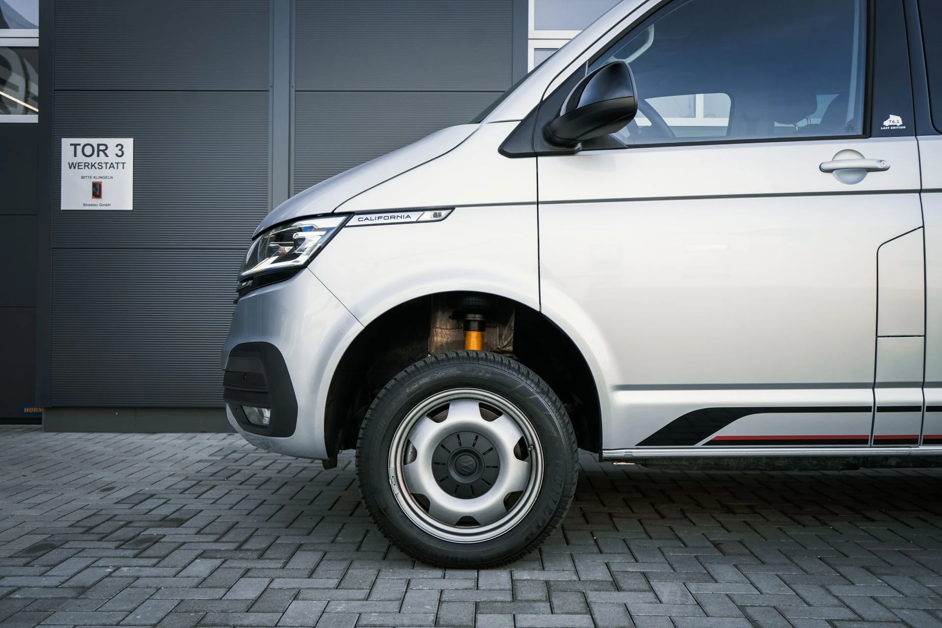 VW T6.1 California Beach Silver Star - Projekt Bild