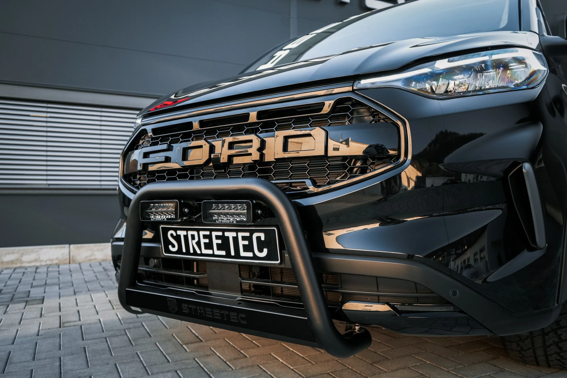 Ford Transit V710 Trail by Streetec - Projekt Bild