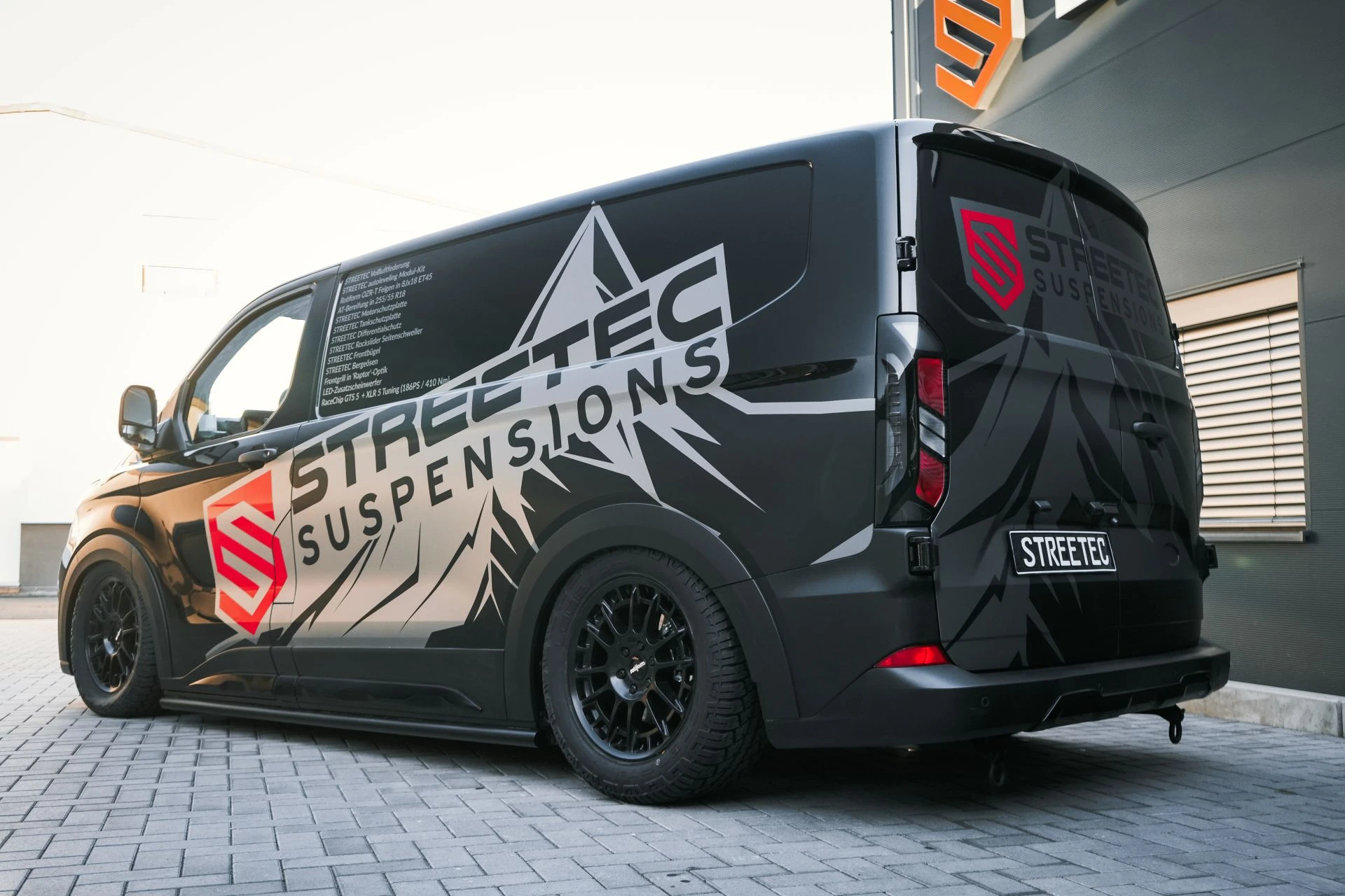 Ford Transit V710 Trail by Streetec - Projekt Bild