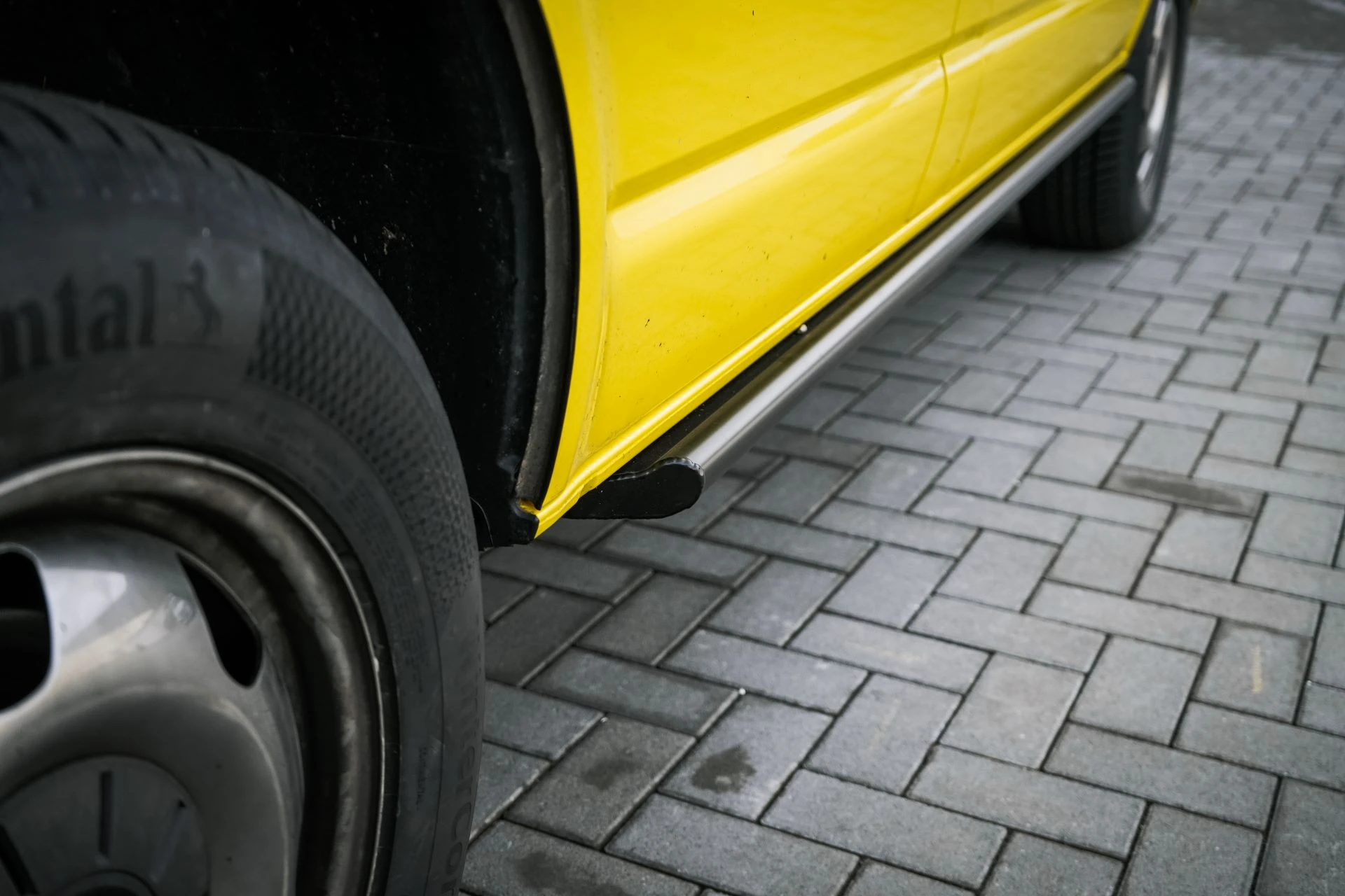 VW T6.1 WHITE-YELLOW - Projekt Bild