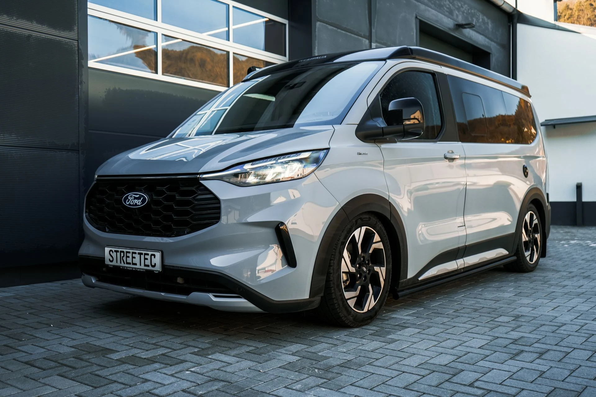 Ford Transit V710 Nugget <2m - Projekt Bild