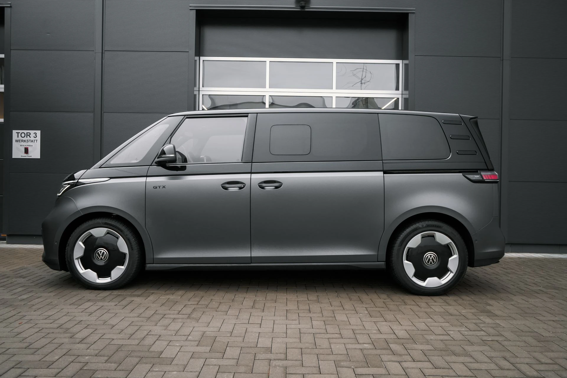 VW ID. Buzz GTX black&grey - Projekt Bild