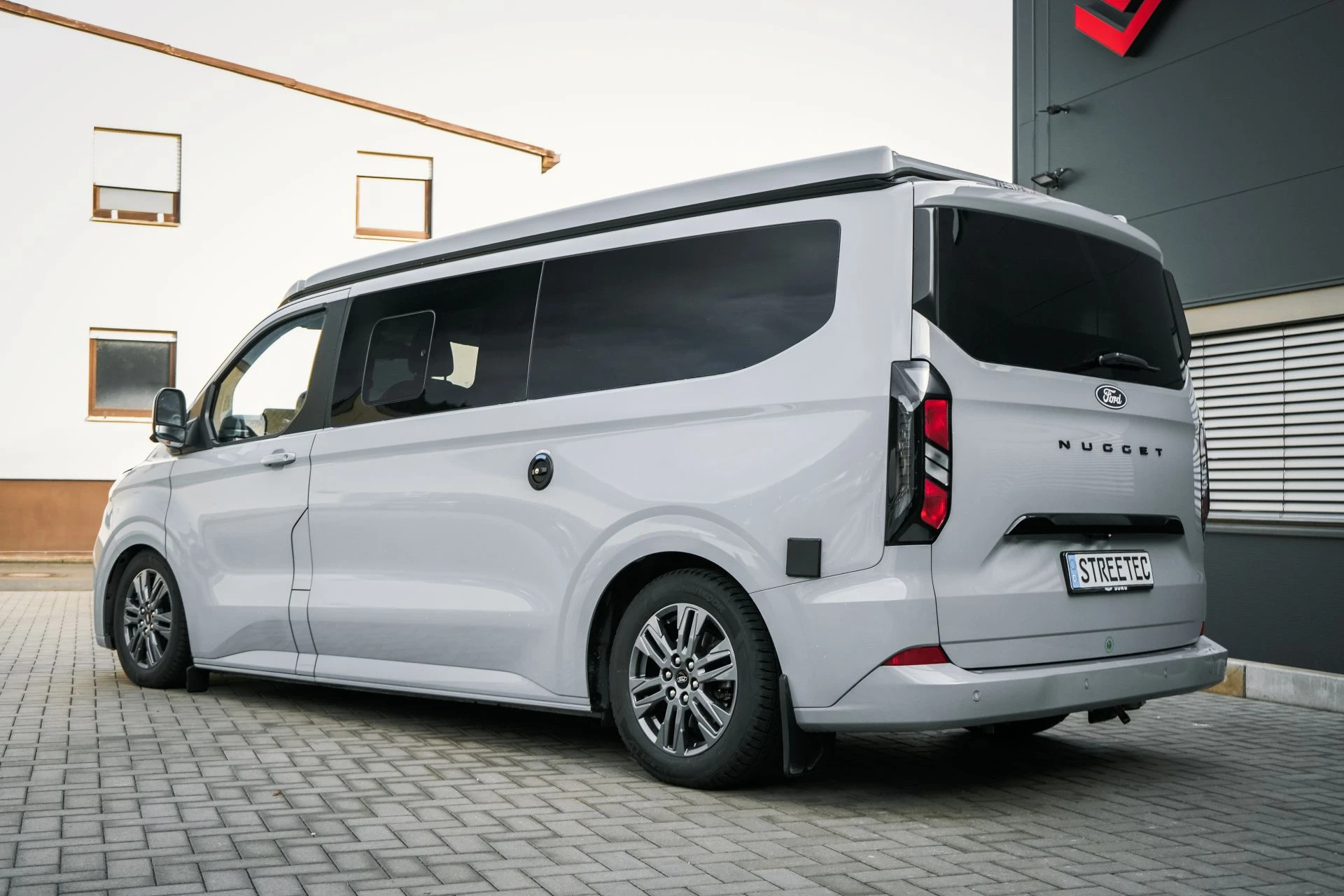 Ford Transit V710 Nugget FWD - Projekt Bild