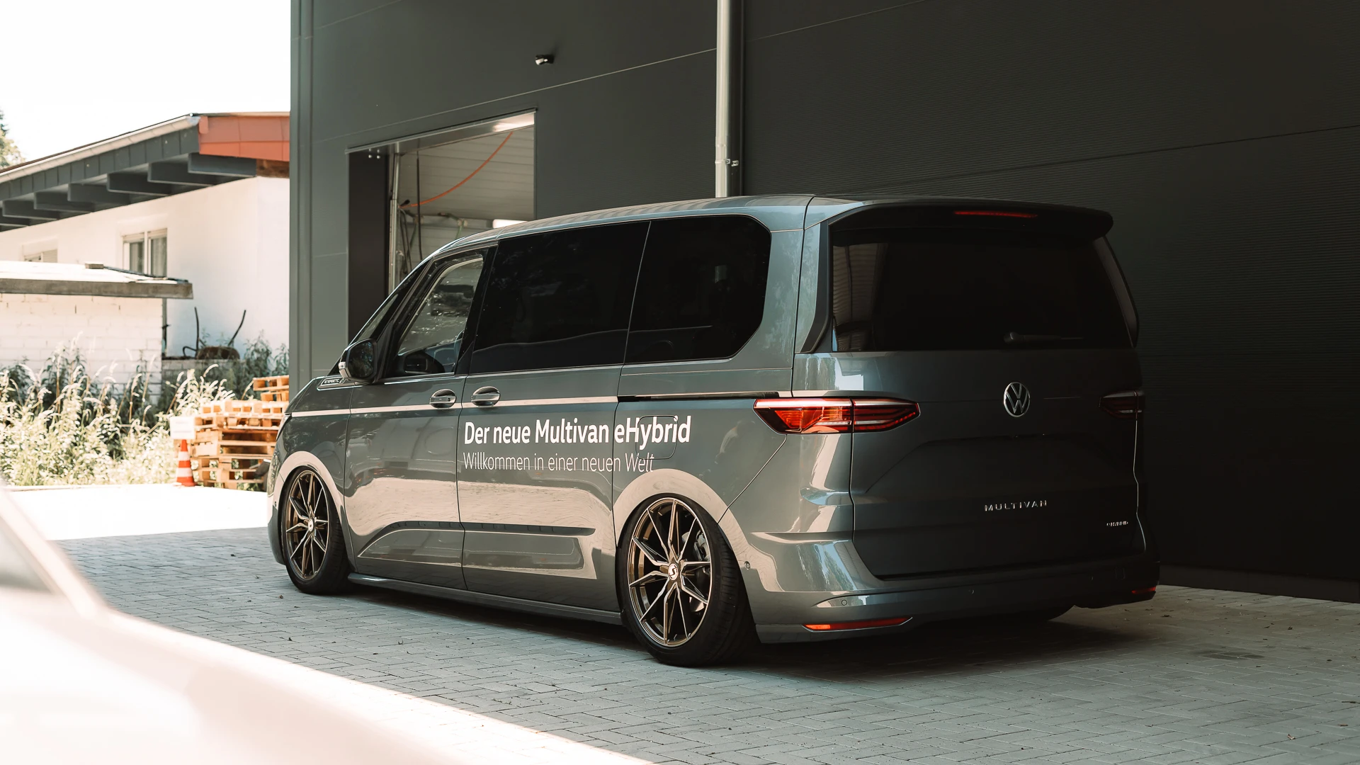VW T7 Multivan Hybrid 20" - Projekt Bild