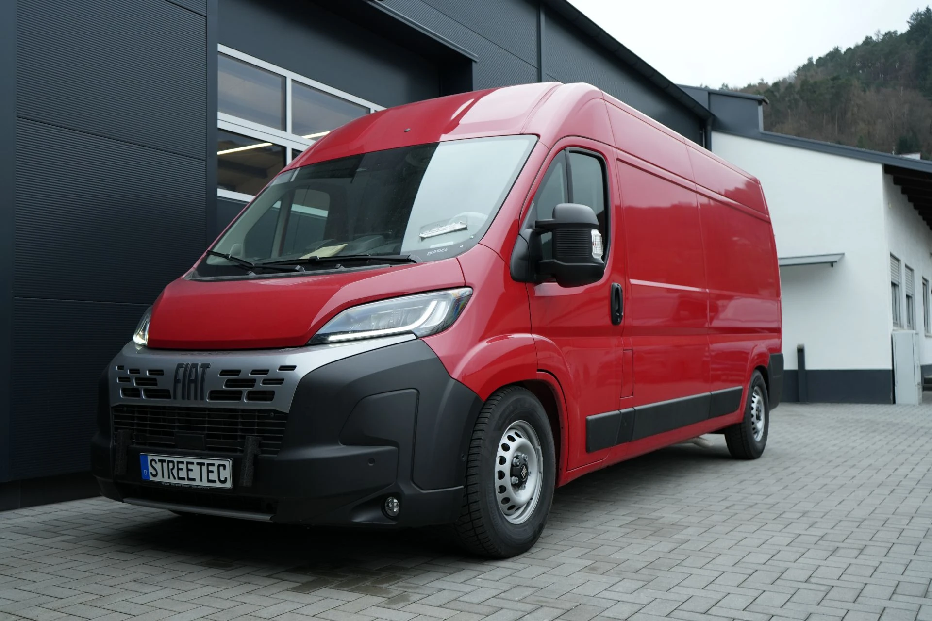 Fiat Ducato RED Transporter - Projekt Bild