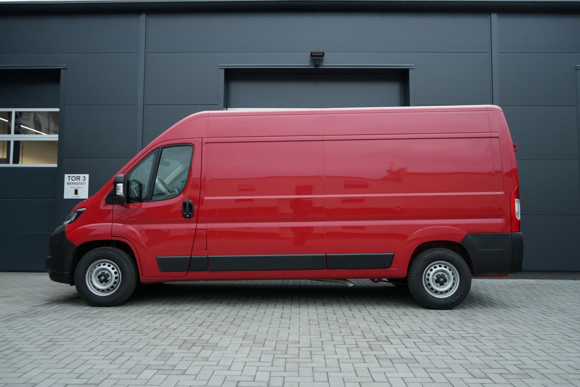 Fiat Ducato RED Transporter - Projekt Bild