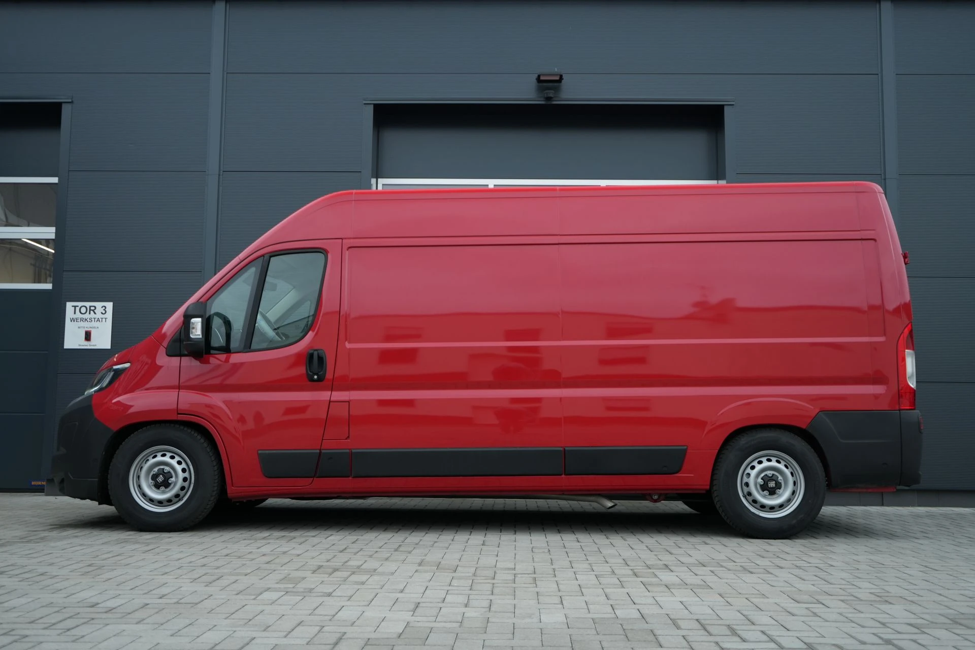 Fiat Ducato RED Transporter - Projekt Bild