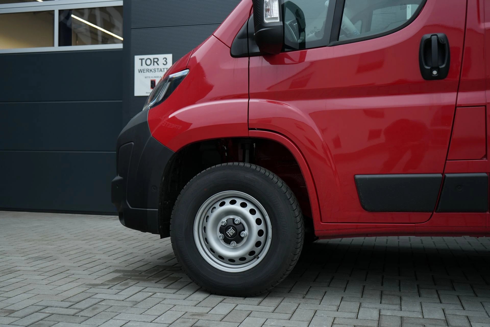 Fiat Ducato RED Transporter - Projekt Bild