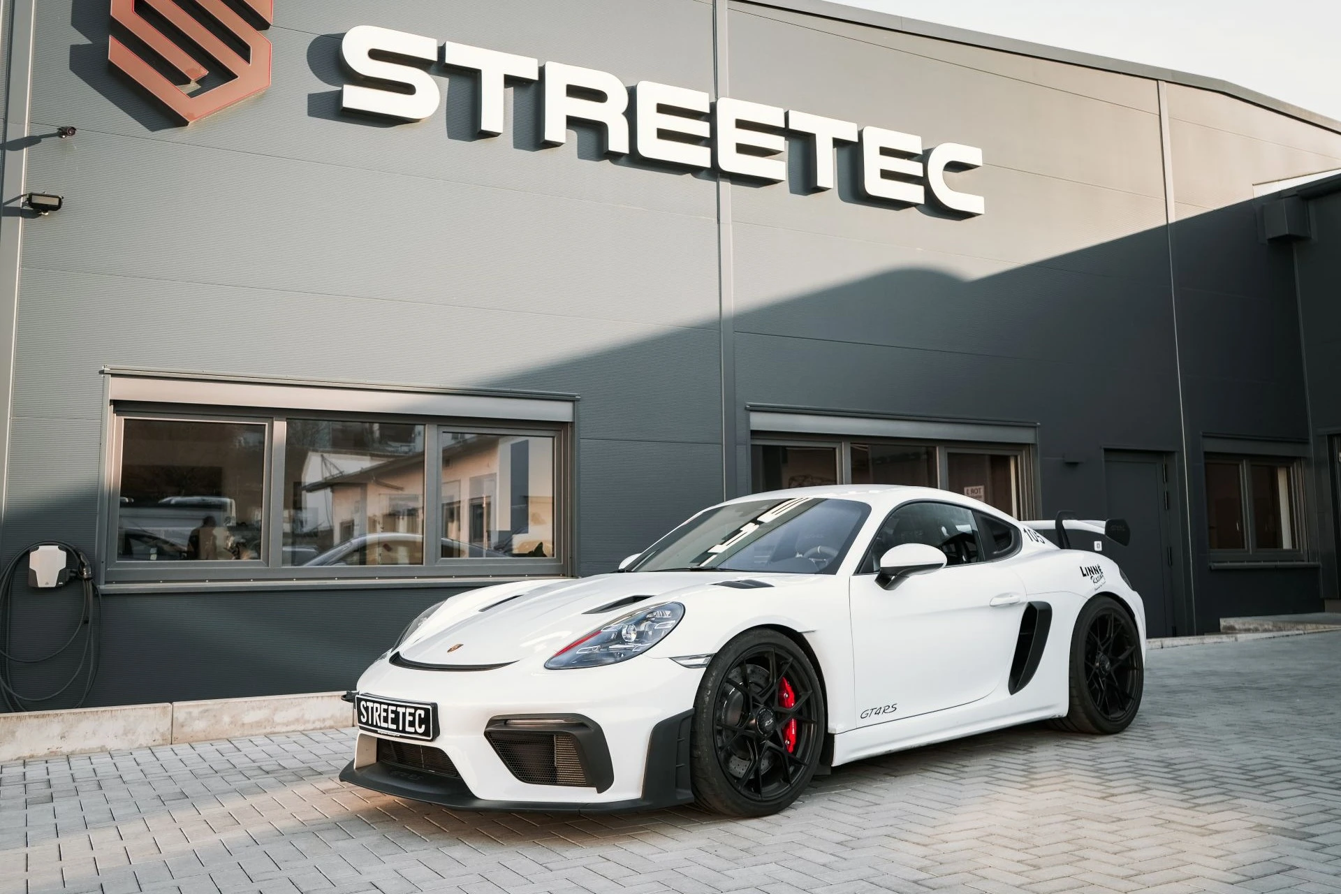 Porsche Cayman GT4 RS by Linne-Racing - Projekt Bild