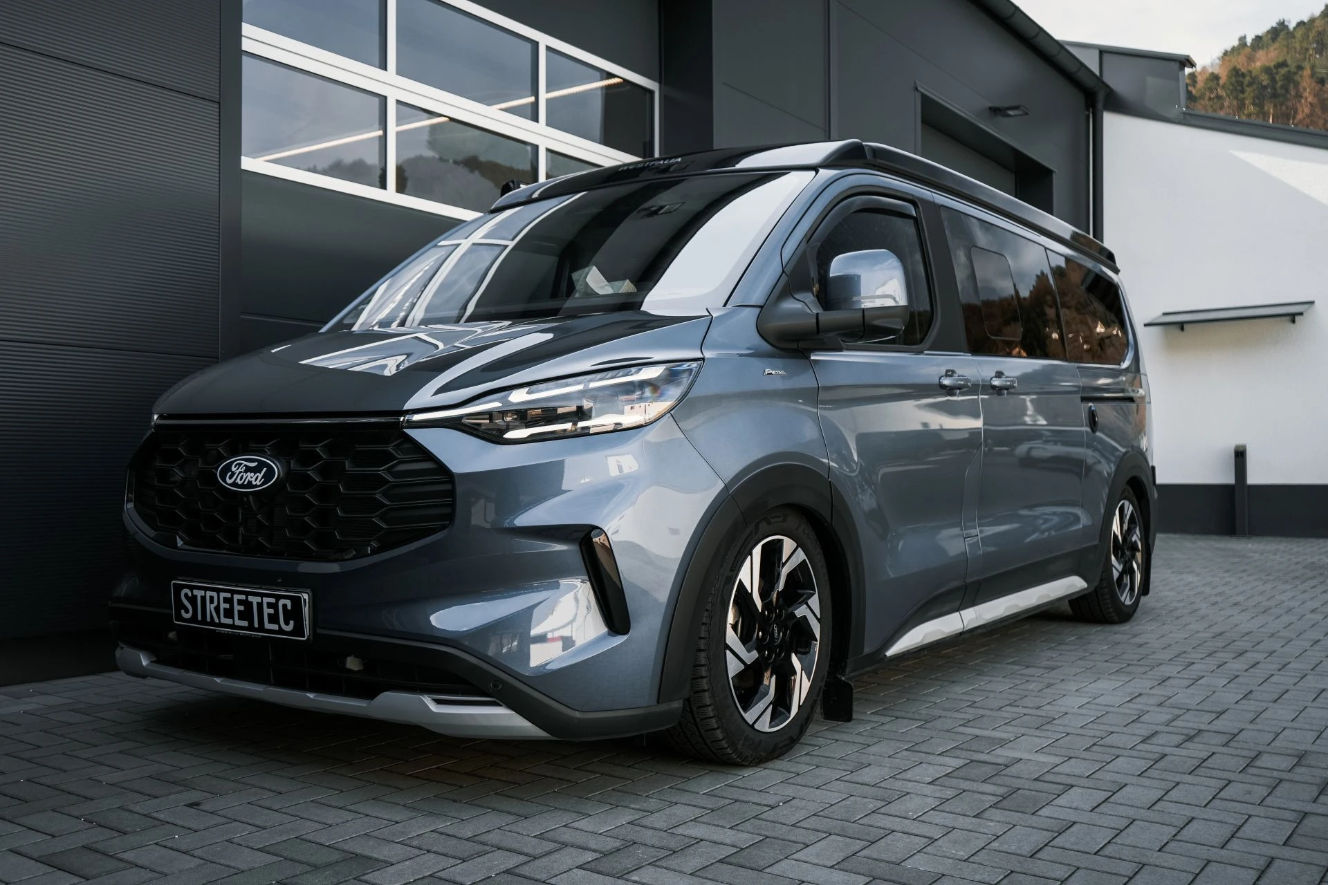 Ford Transit V710 L2 Nugget 19" grey - Projekt Bild