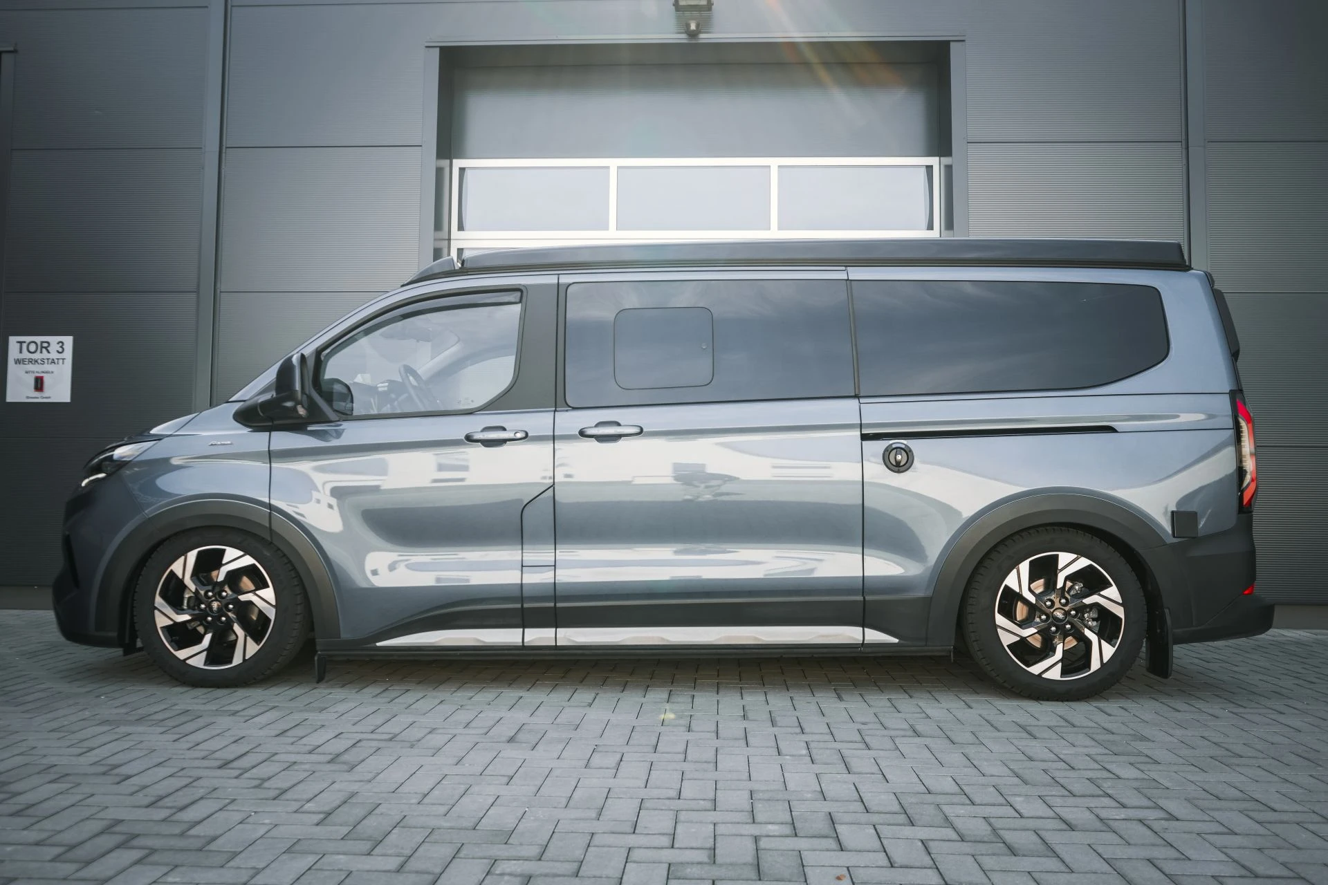 Ford Transit V710 L2 Nugget 19" grey - Projekt Bild