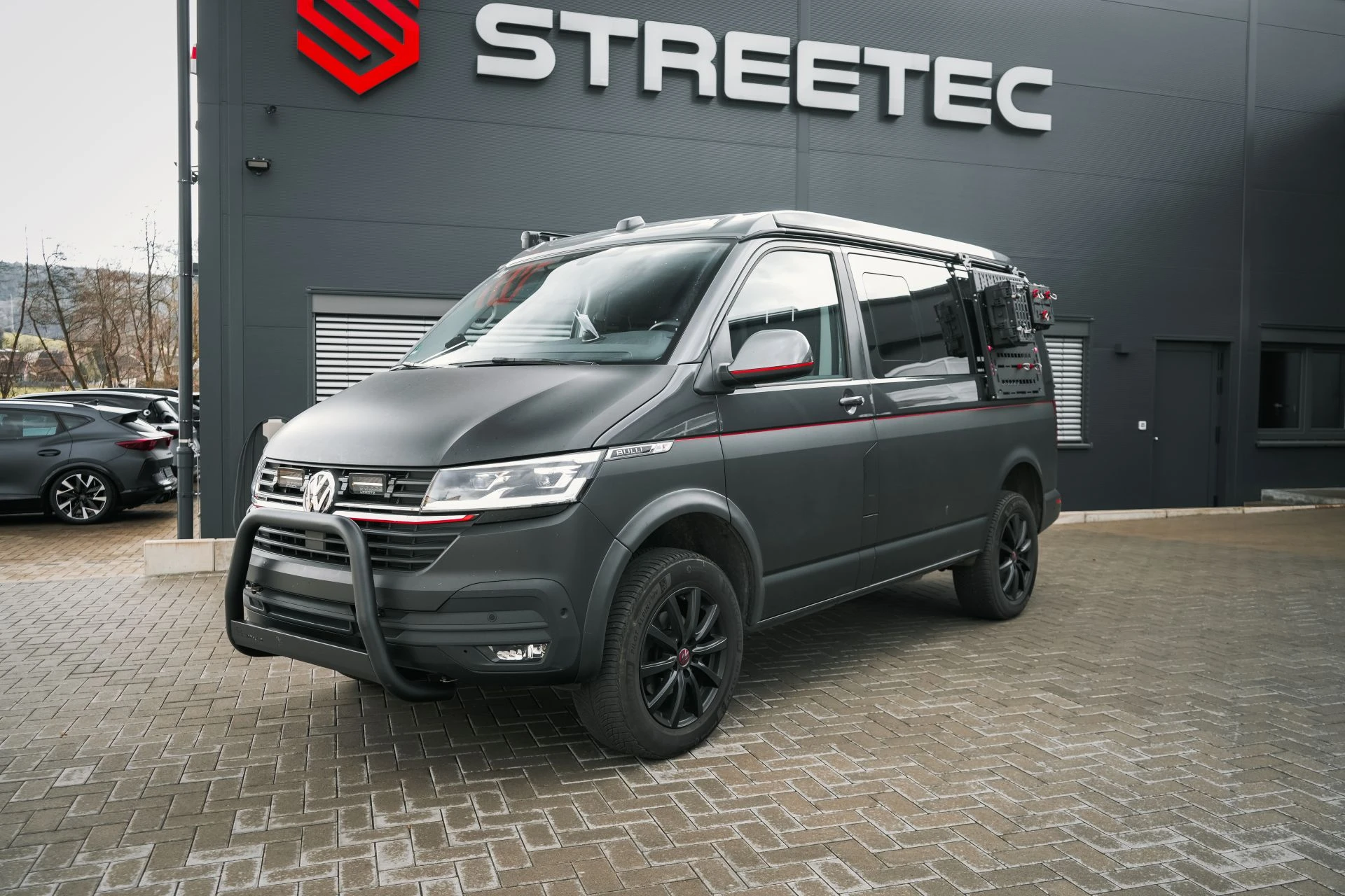 VW T6.1 Wavecamper grey&red - Projekt Bild