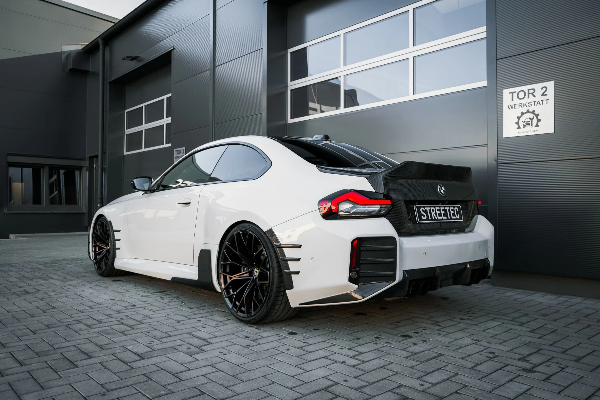 BMW M2 G87 White & Schmidt & Carbon - Projekt Bild