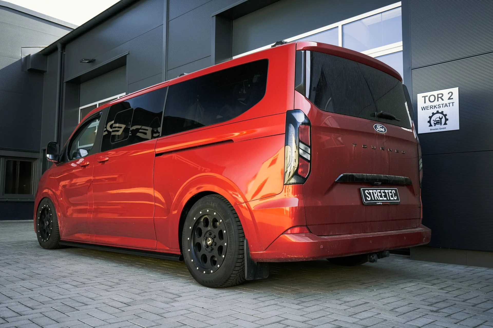 Ford Transit V710 Delta orange - Projekt Bild