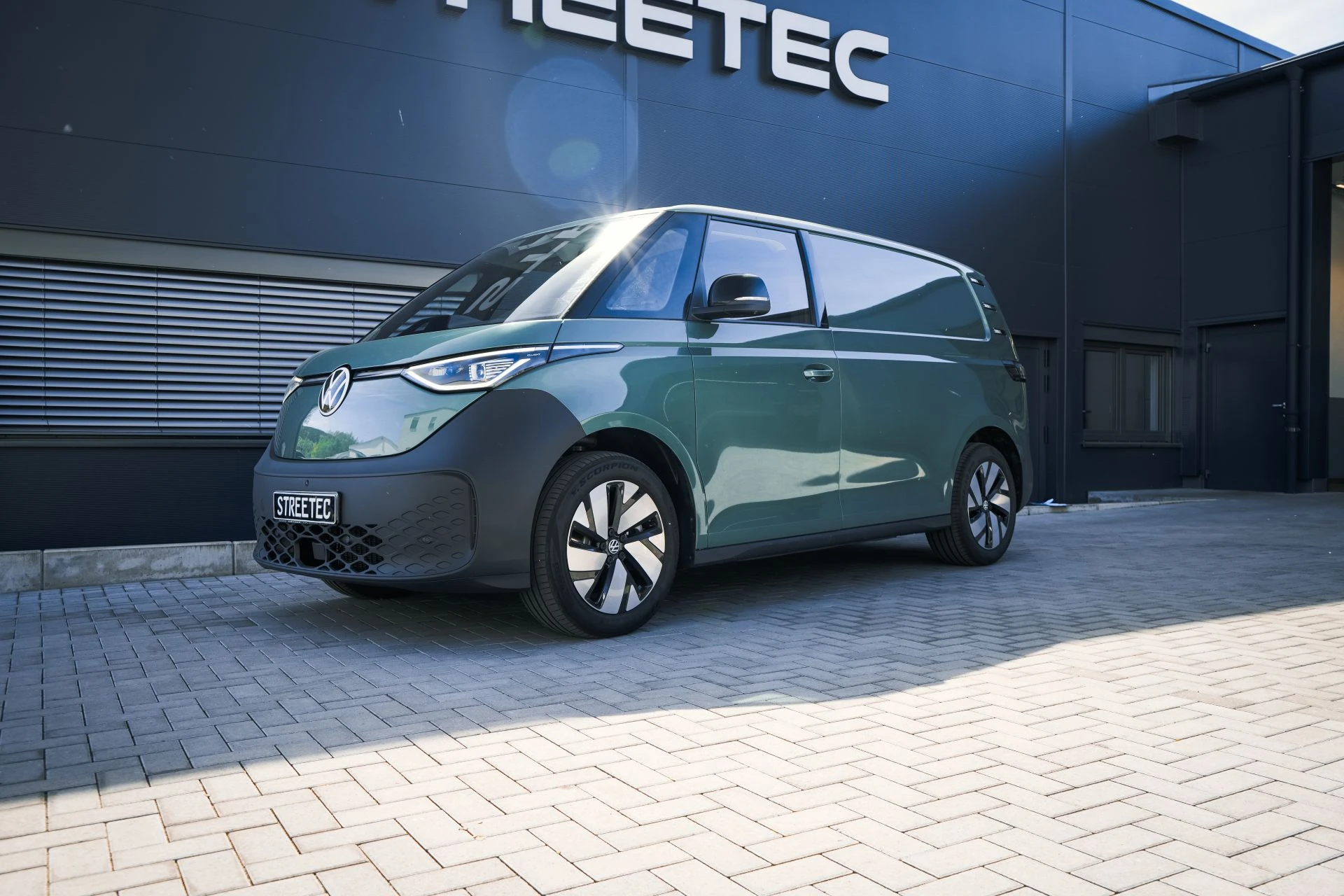 VW ID. Buzz Cargo light-green - Projekt Bild