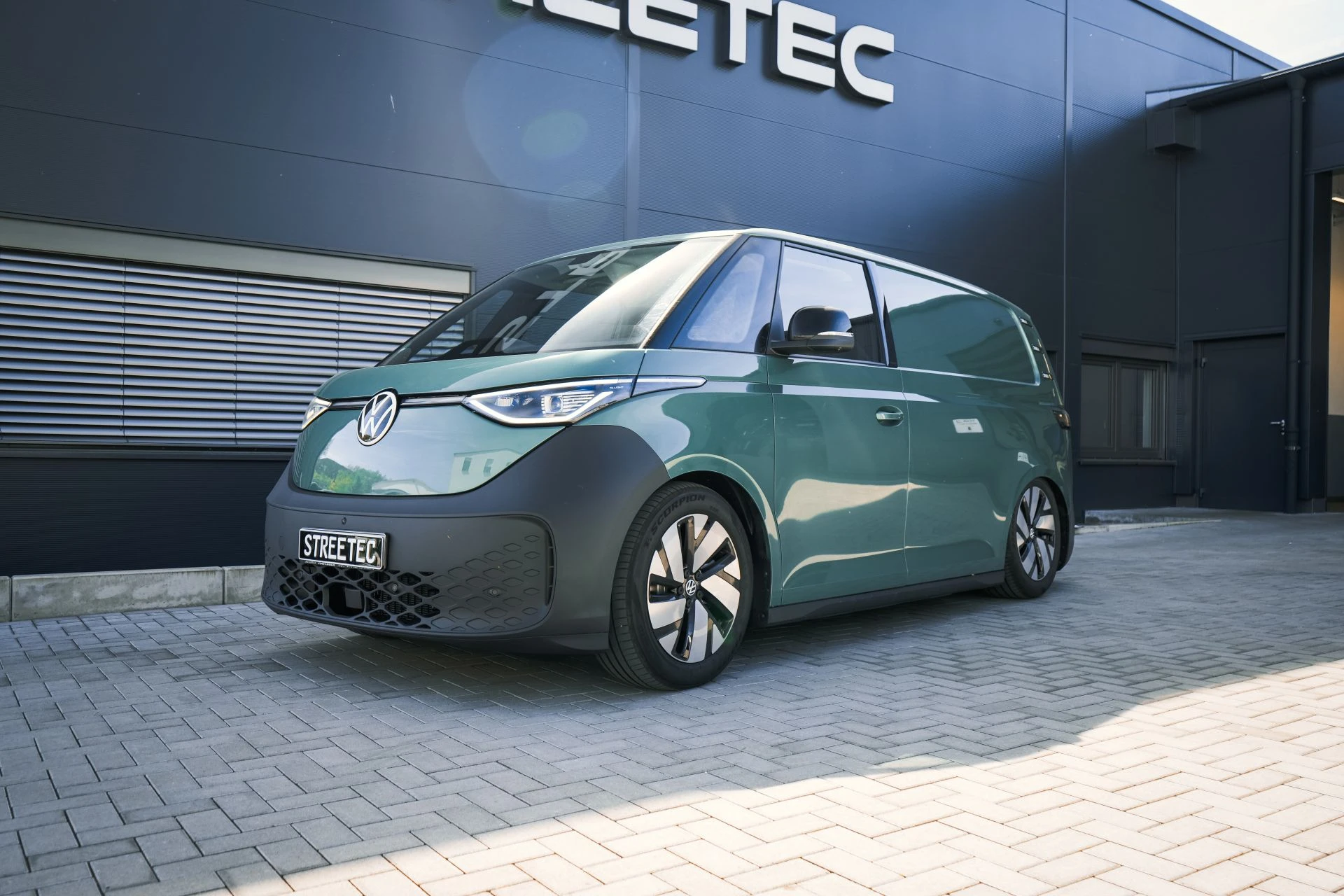 VW ID. Buzz Cargo light-green - Projekt Bild