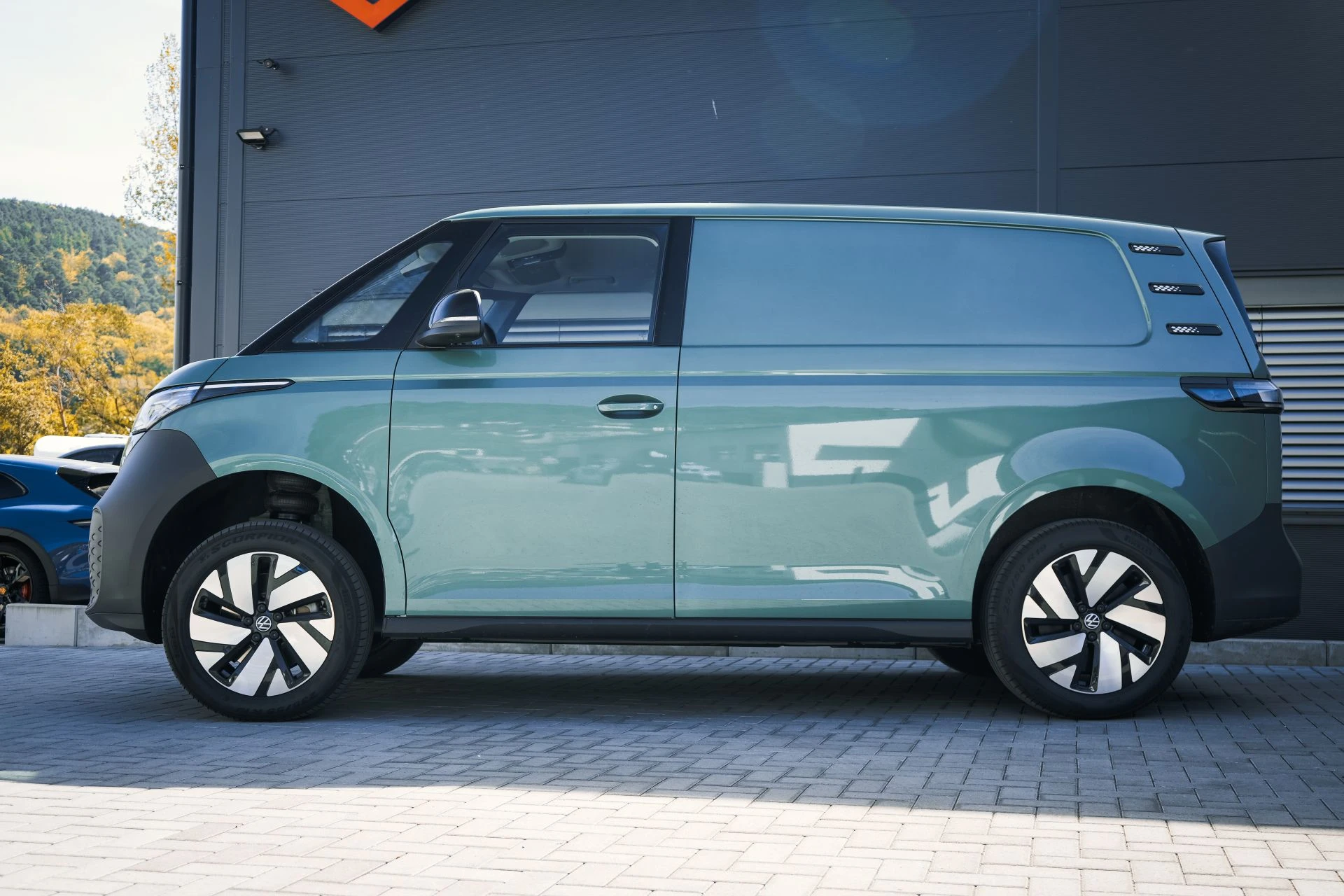 VW ID. Buzz Cargo light-green - Projekt Bild