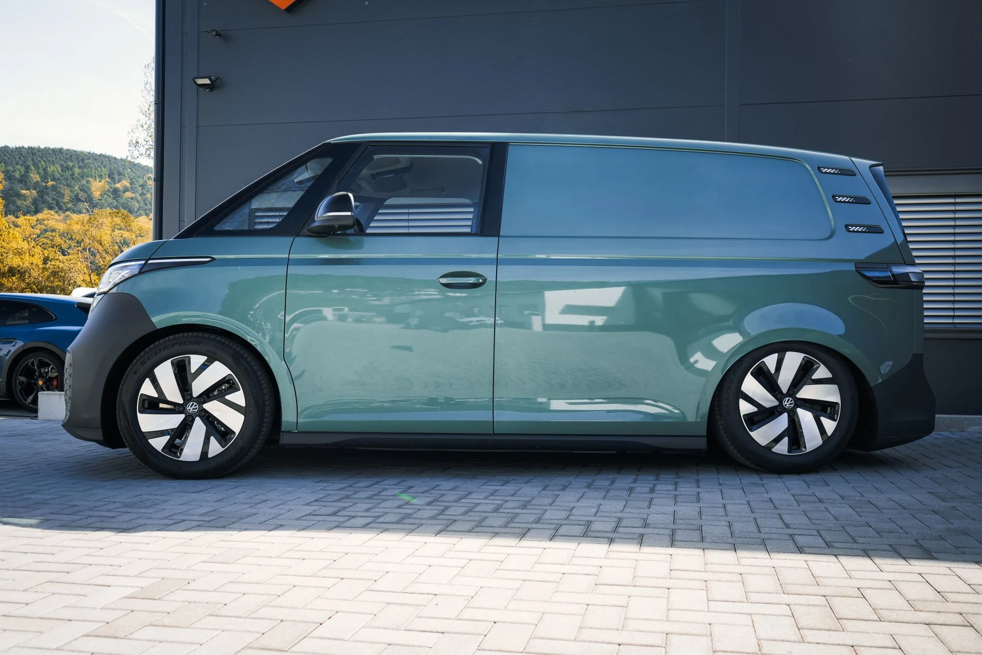 VW ID. Buzz Cargo light-green - Projekt Bild