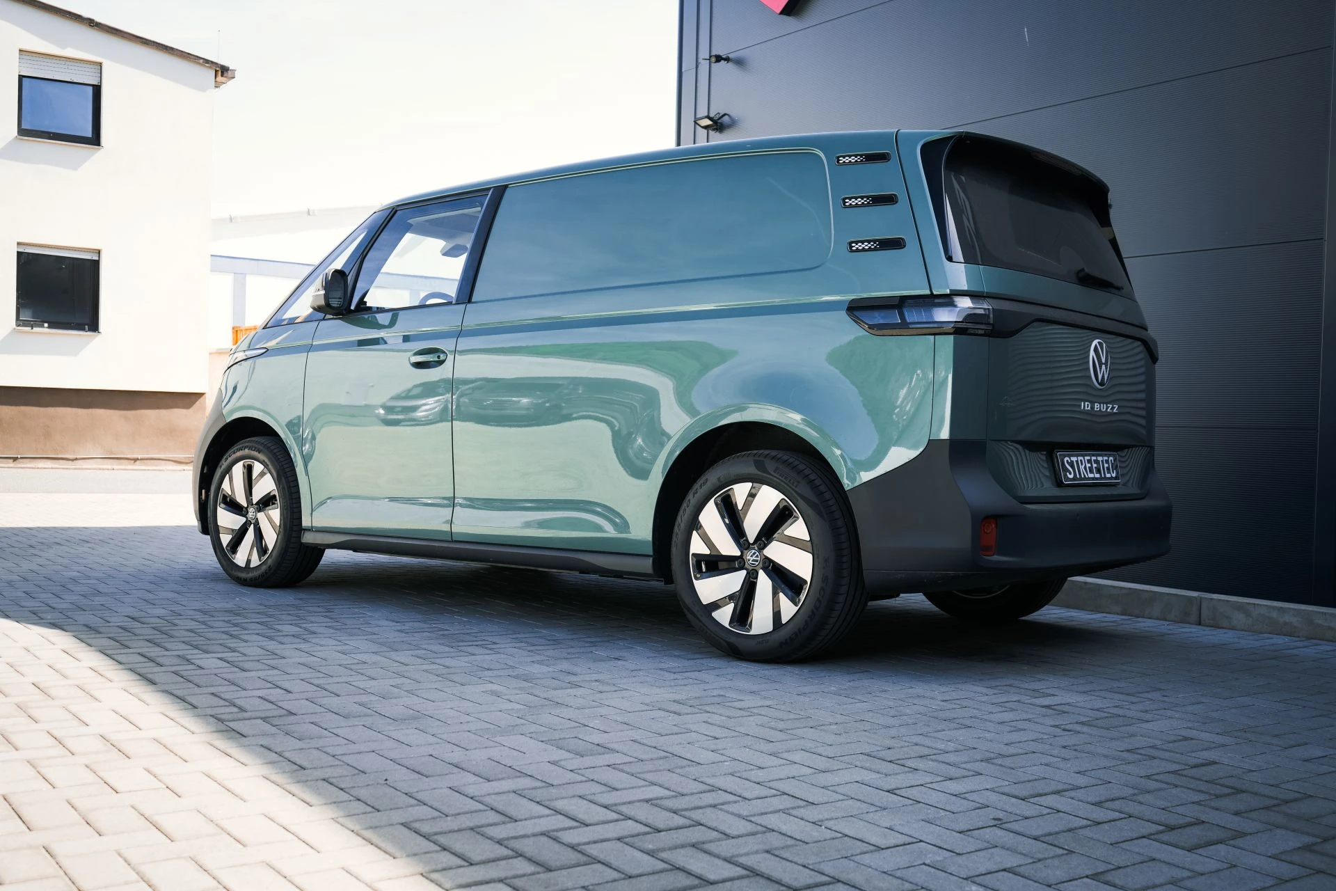 VW ID. Buzz Cargo light-green - Projekt Bild