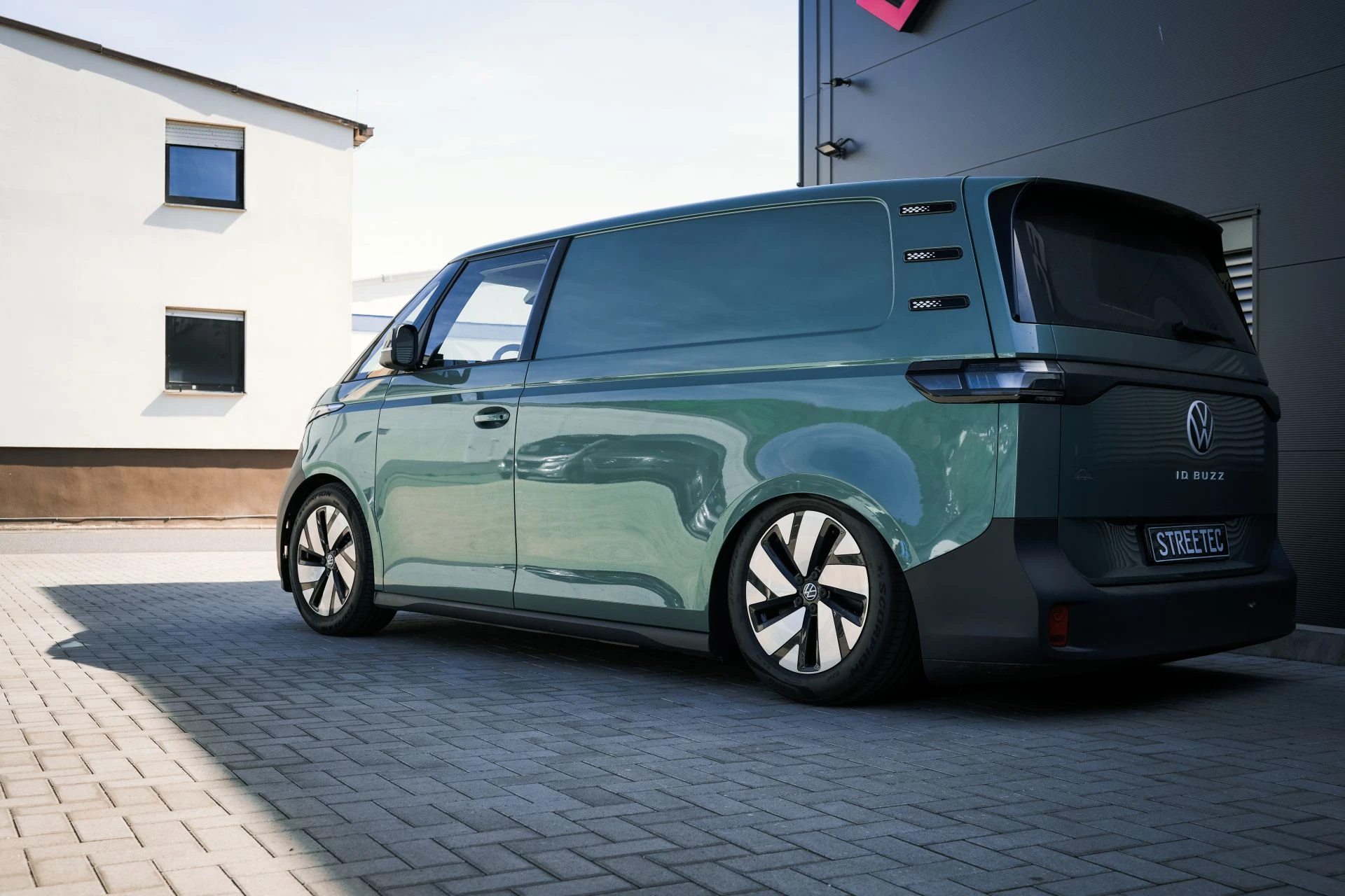 VW ID. Buzz Cargo light-green - Projekt Bild