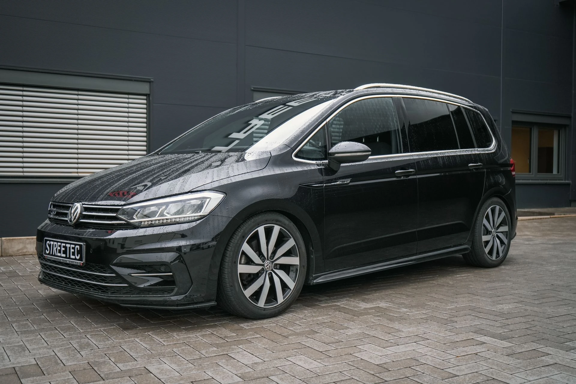 VW Touran R-Line - Projekt Bild