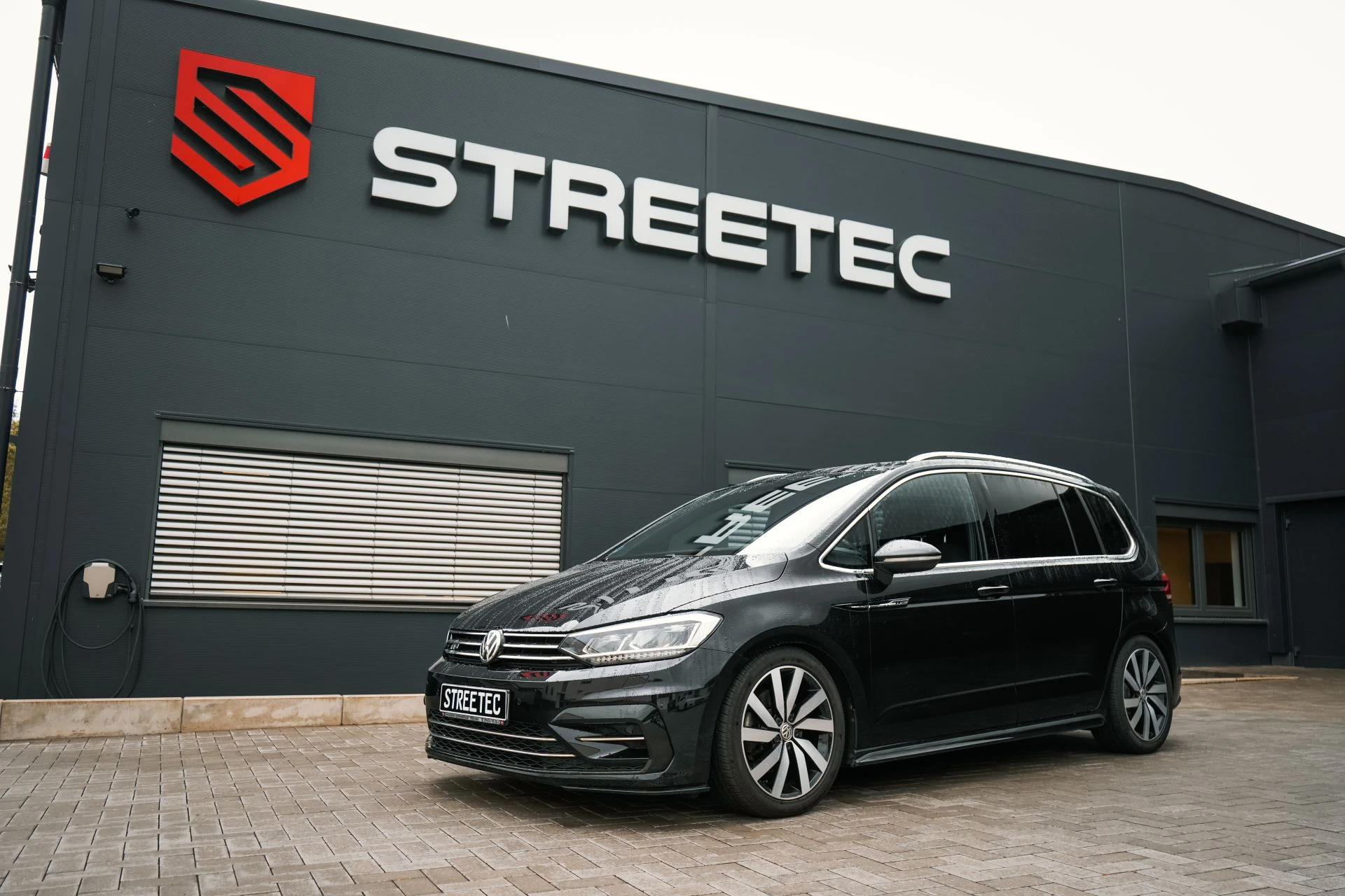 VW Touran R-Line - Projekt Bild