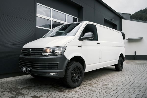 VW T6 White Offroader