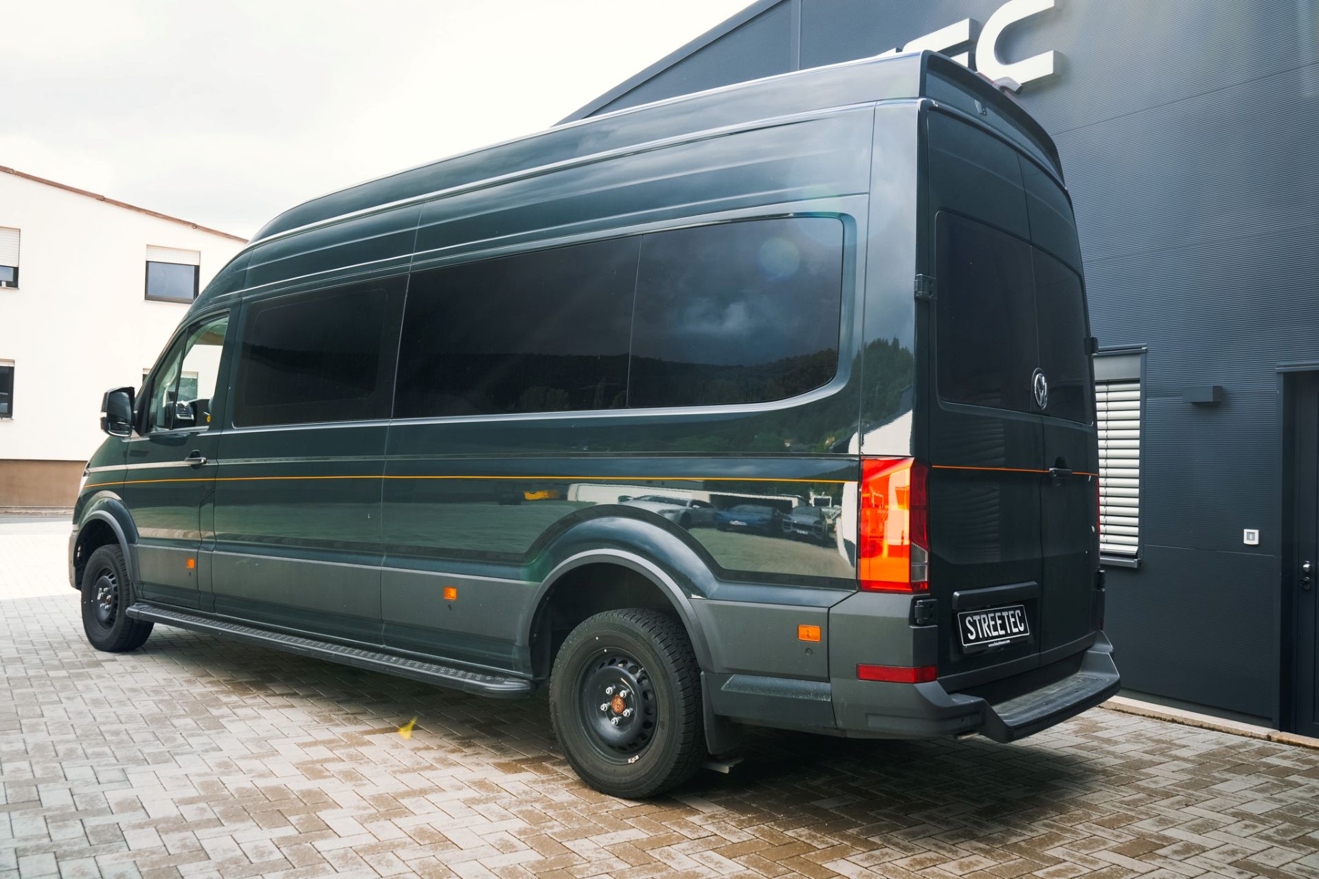 VW Crafter / Grand California DARK GREEN - Projekt Bild