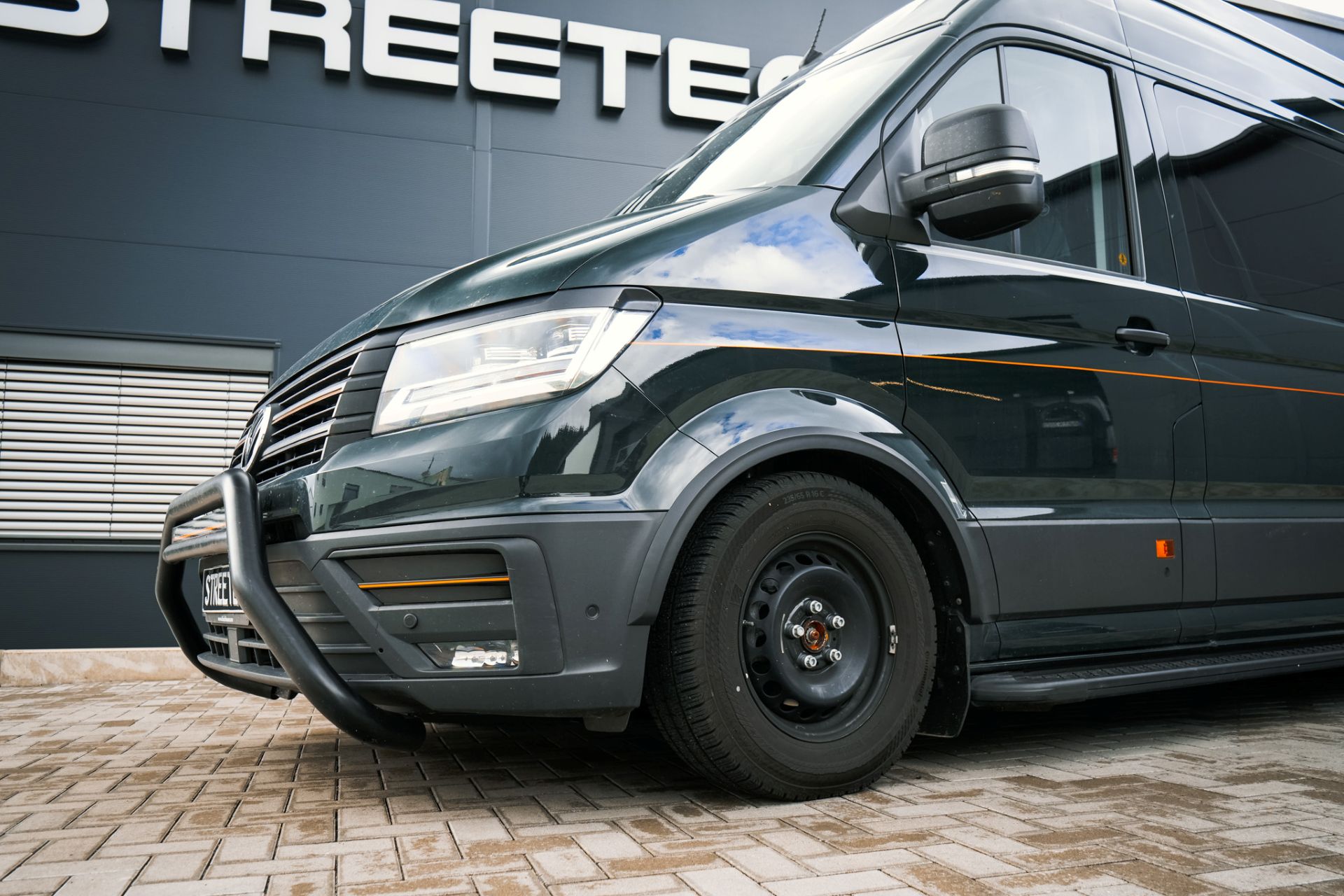 VW Crafter / Grand California DARK GREEN - Projekt Bild