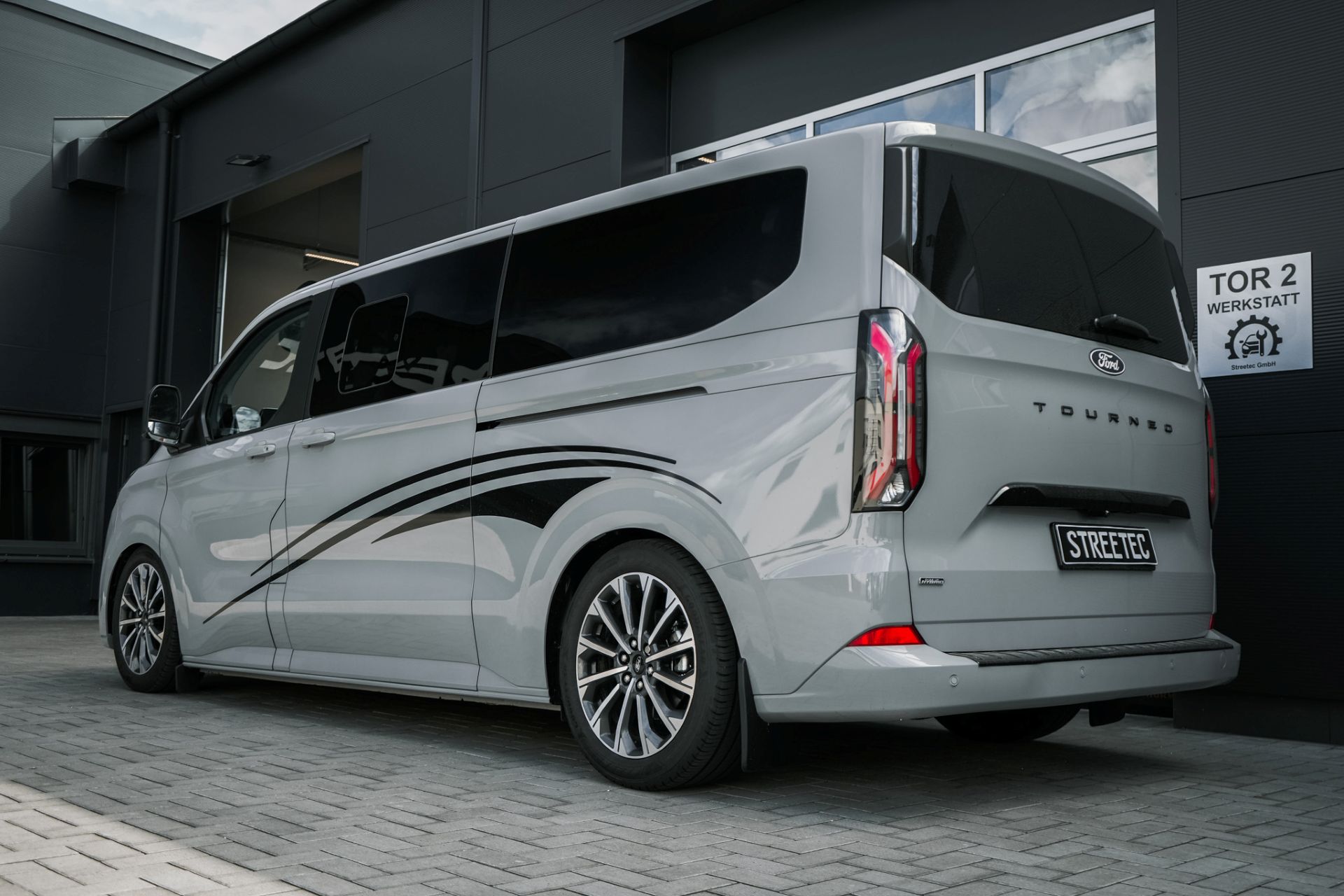 Ford Transit V710 Tourneo LH2 - Projekt Bild