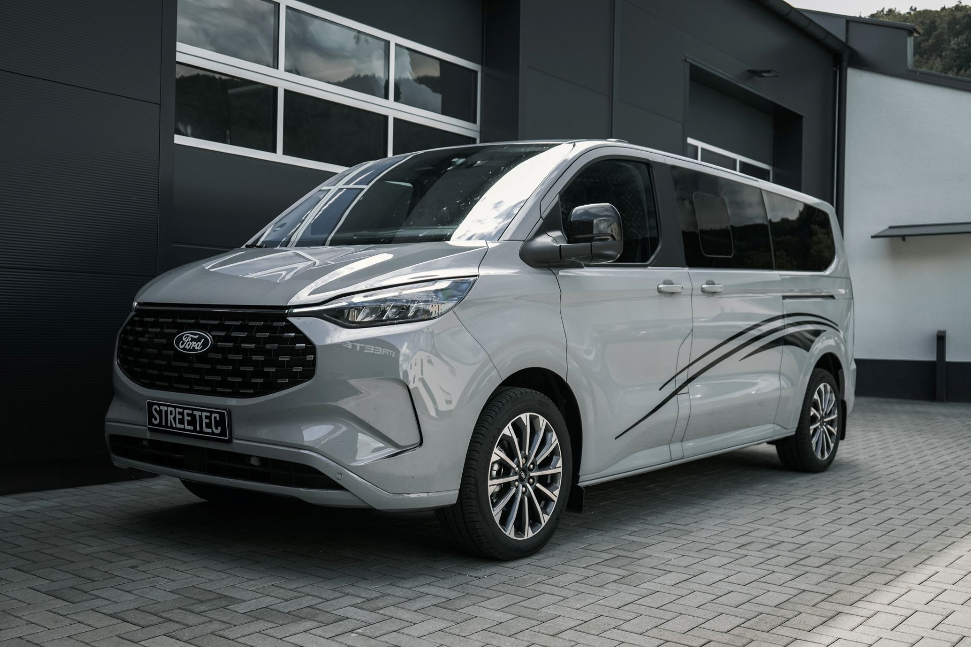 Ford Transit V710 Tourneo LH2 - Projekt Bild