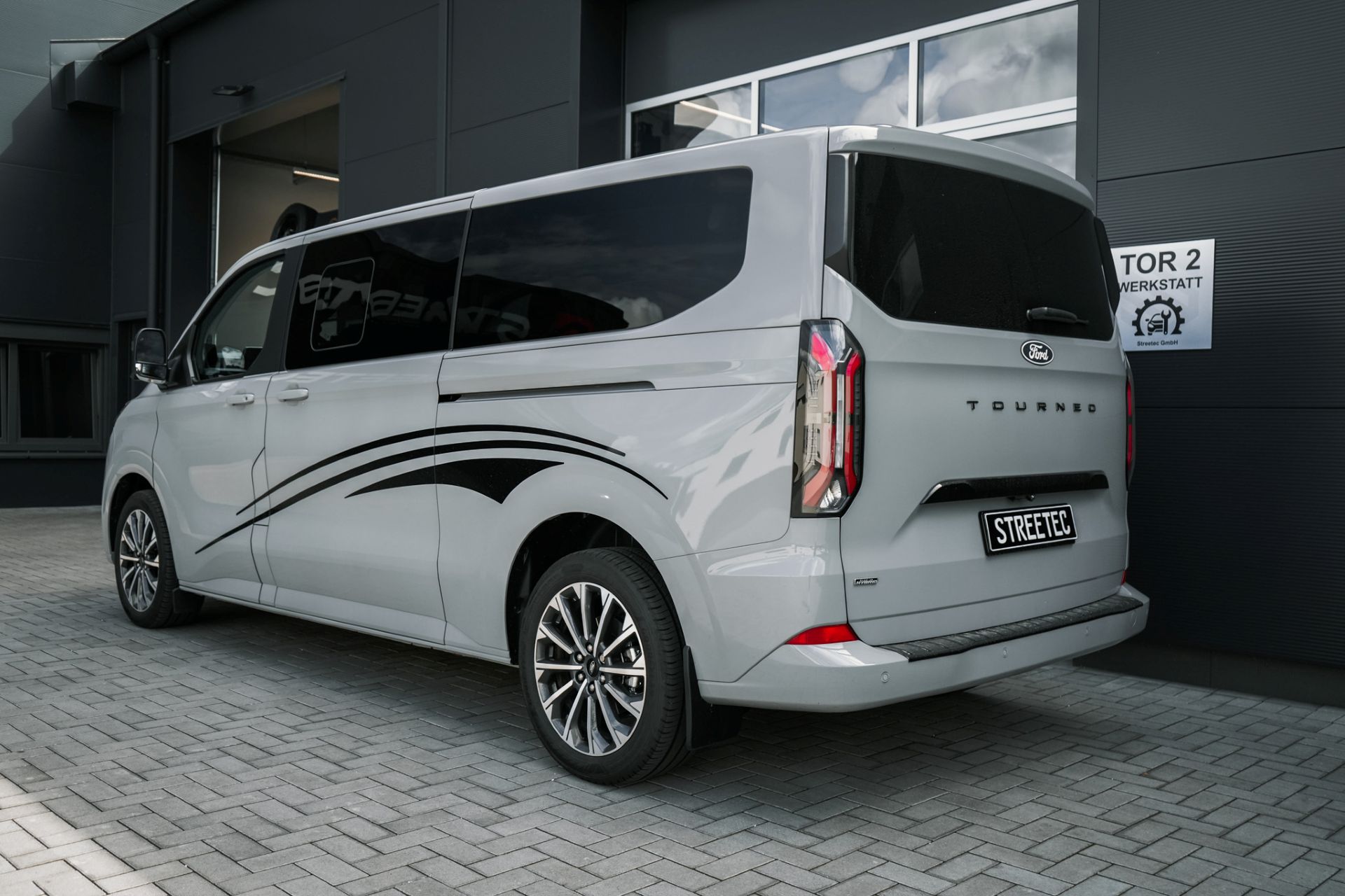 Ford Transit V710 Tourneo LH2 - Projekt Bild