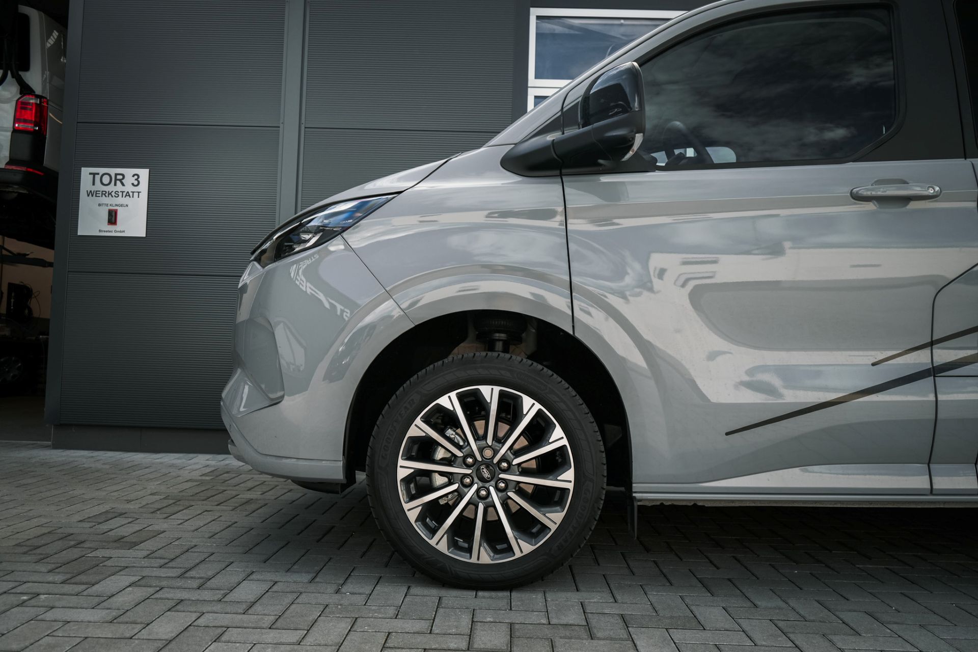 Ford Transit V710 Tourneo LH2 - Projekt Bild