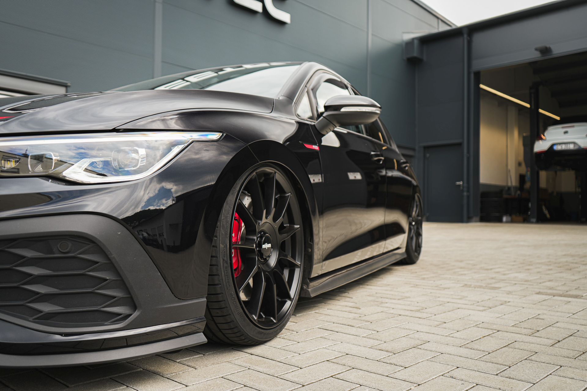 VW Golf 8 GTI Clubsport AllBlack - Projekt Bild