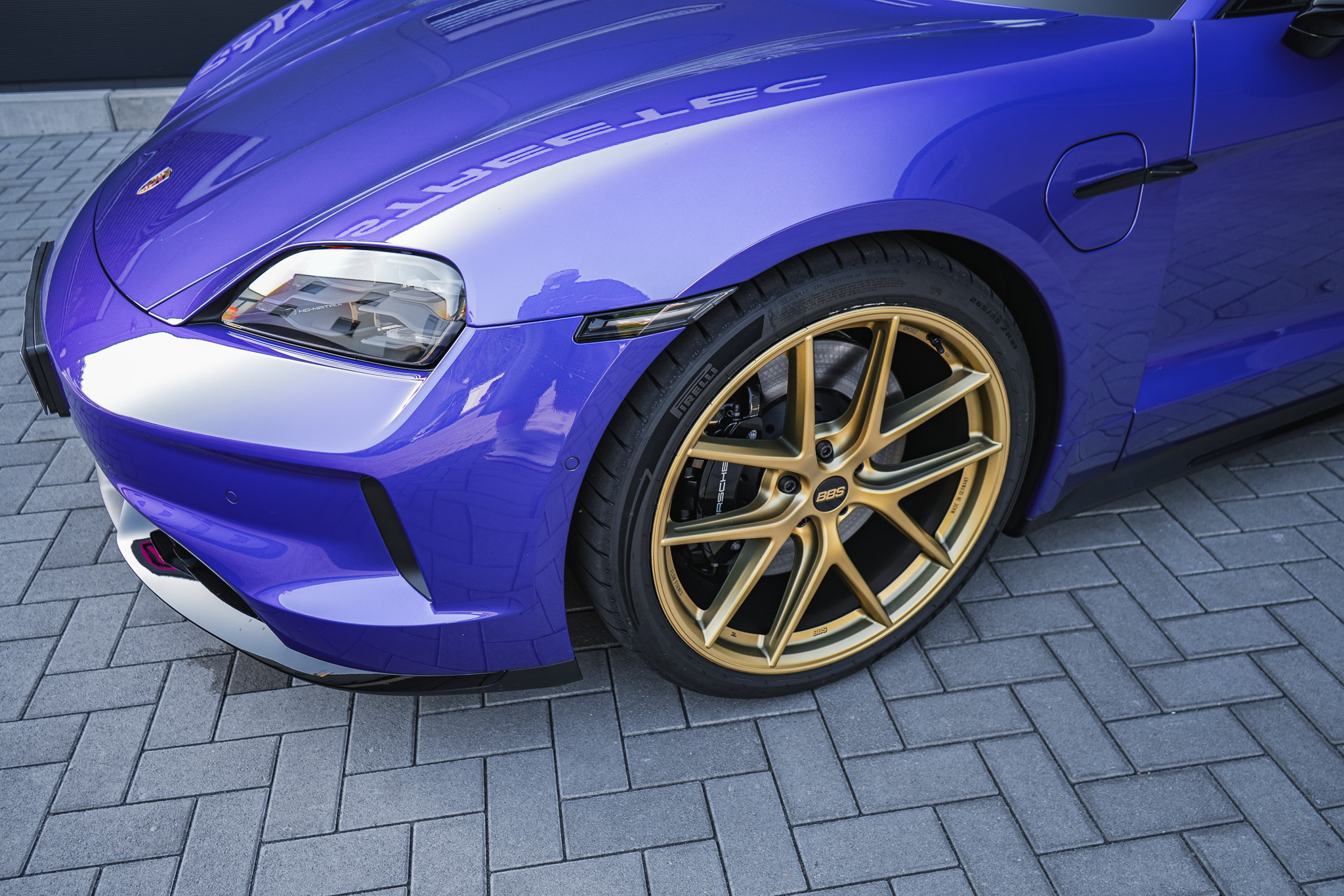 Porsche Taycan Sport Turismo GTS 'Purple Sky' - Projekt Bild