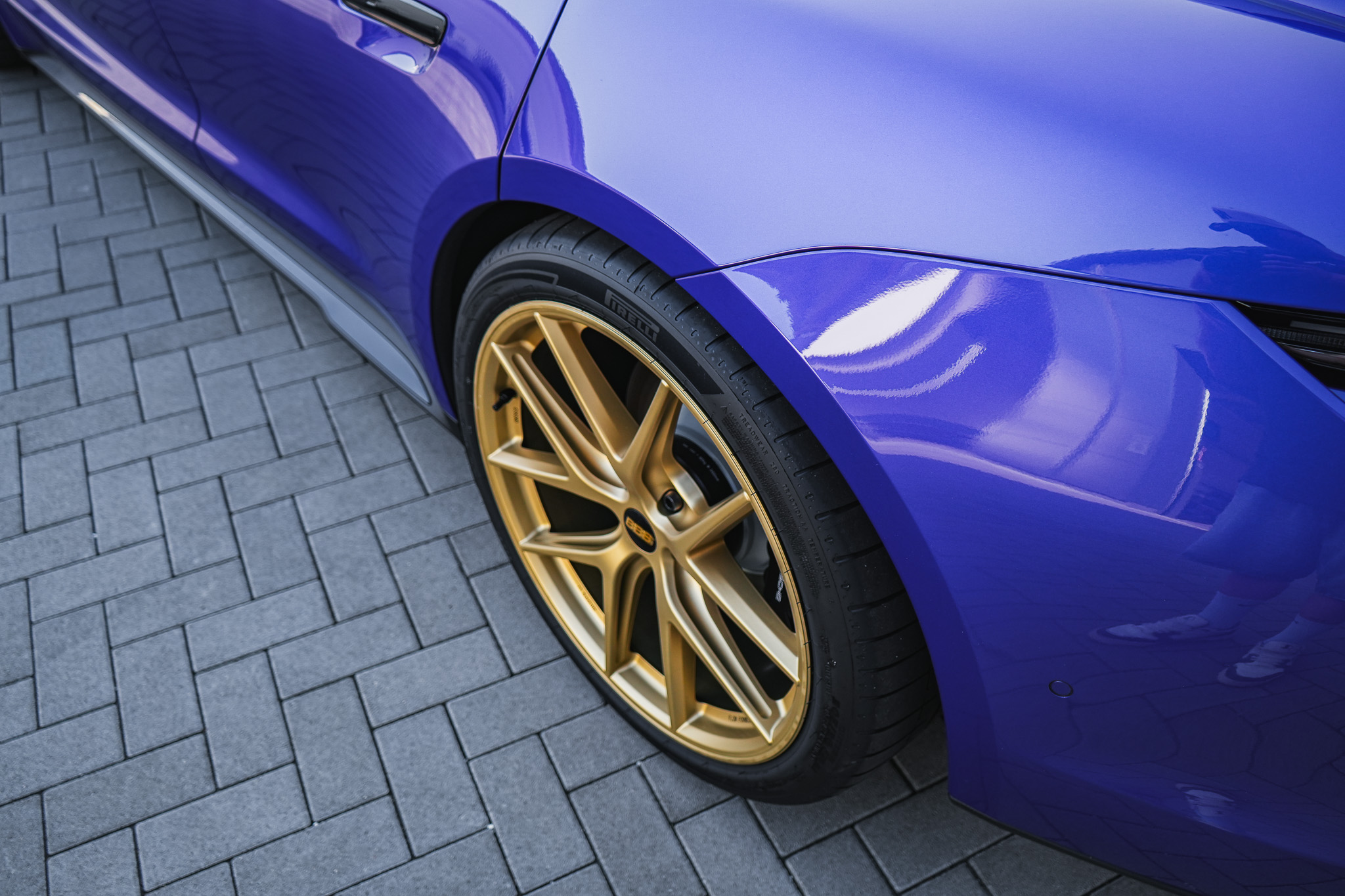 Porsche Taycan Sport Turismo GTS 'Purple Sky' - Projekt Bild