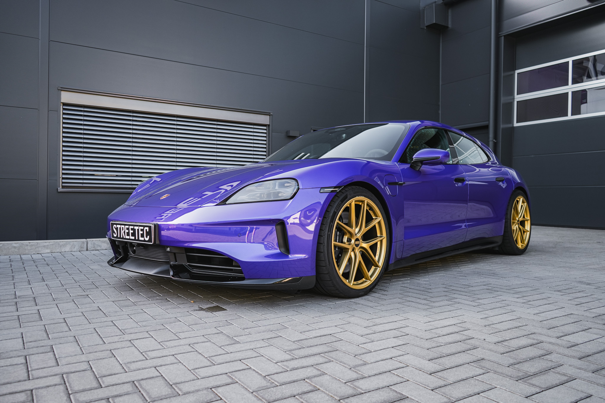 Porsche Taycan Sport Turismo GTS 'Purple Sky' - Projekt Bild
