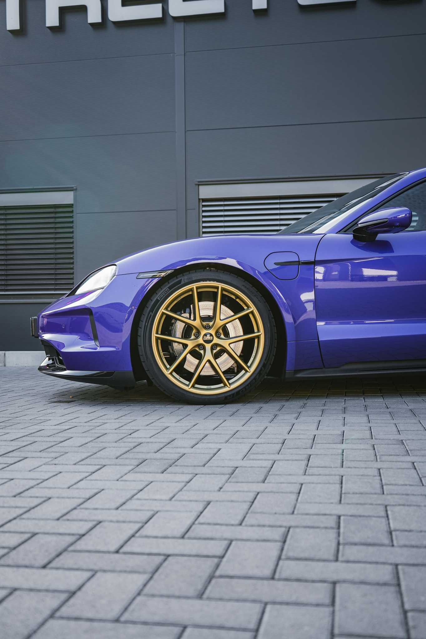 Porsche Taycan Sport Turismo GTS 'Purple Sky' - Projekt Bild
