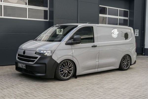 VW T7 Transporter/Caravelle grey - GMP 20"