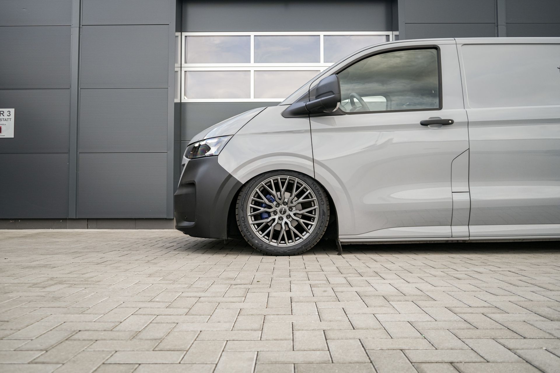 VW T7 Transporter/Caravelle grey - GMP 20" - Projekt Bild