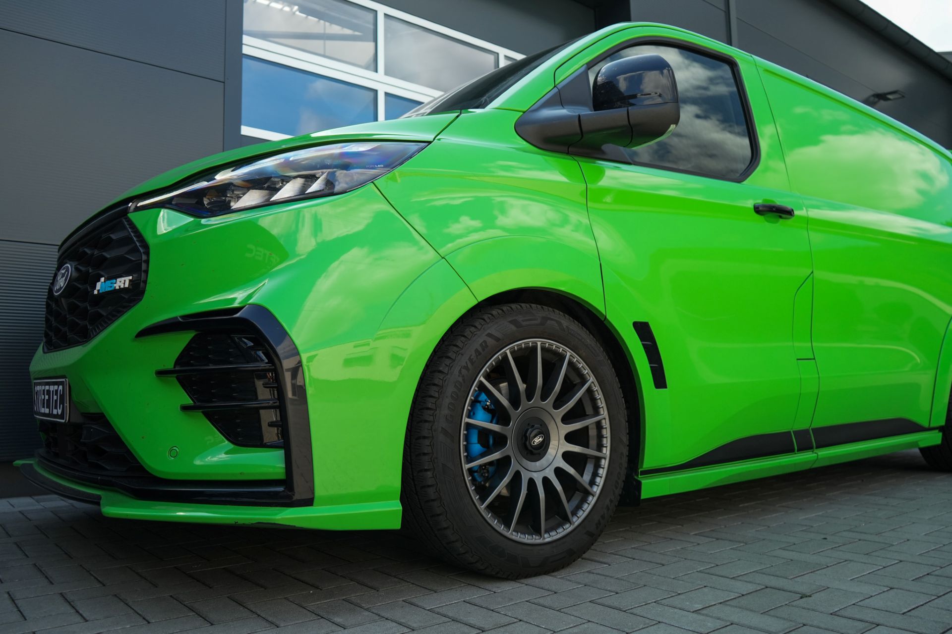 Ford Transit V710 MS-RT green - Projekt Bild