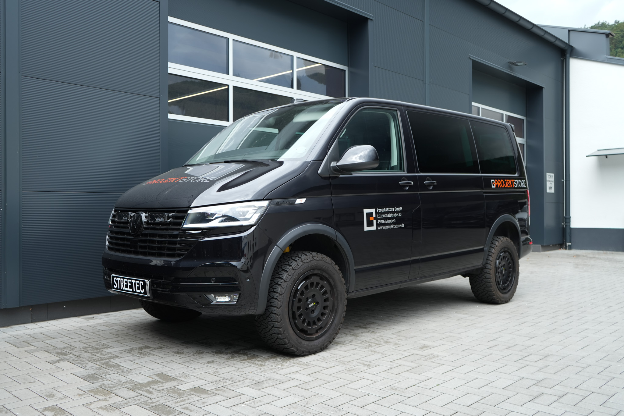 VW T6.1 Black Twin Monotube